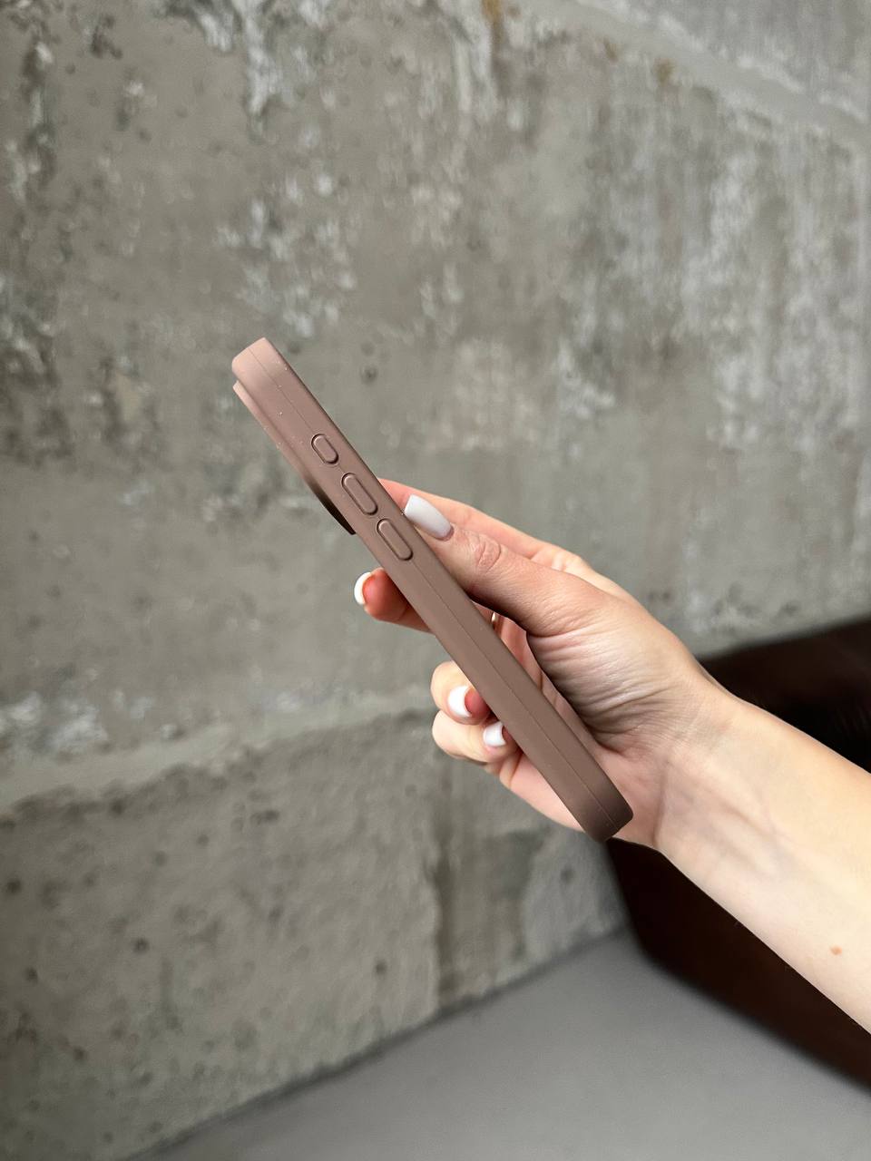 Чохол Silicone case з відкритою камерою на iPhone 17 Pro Max Chocolate (43)