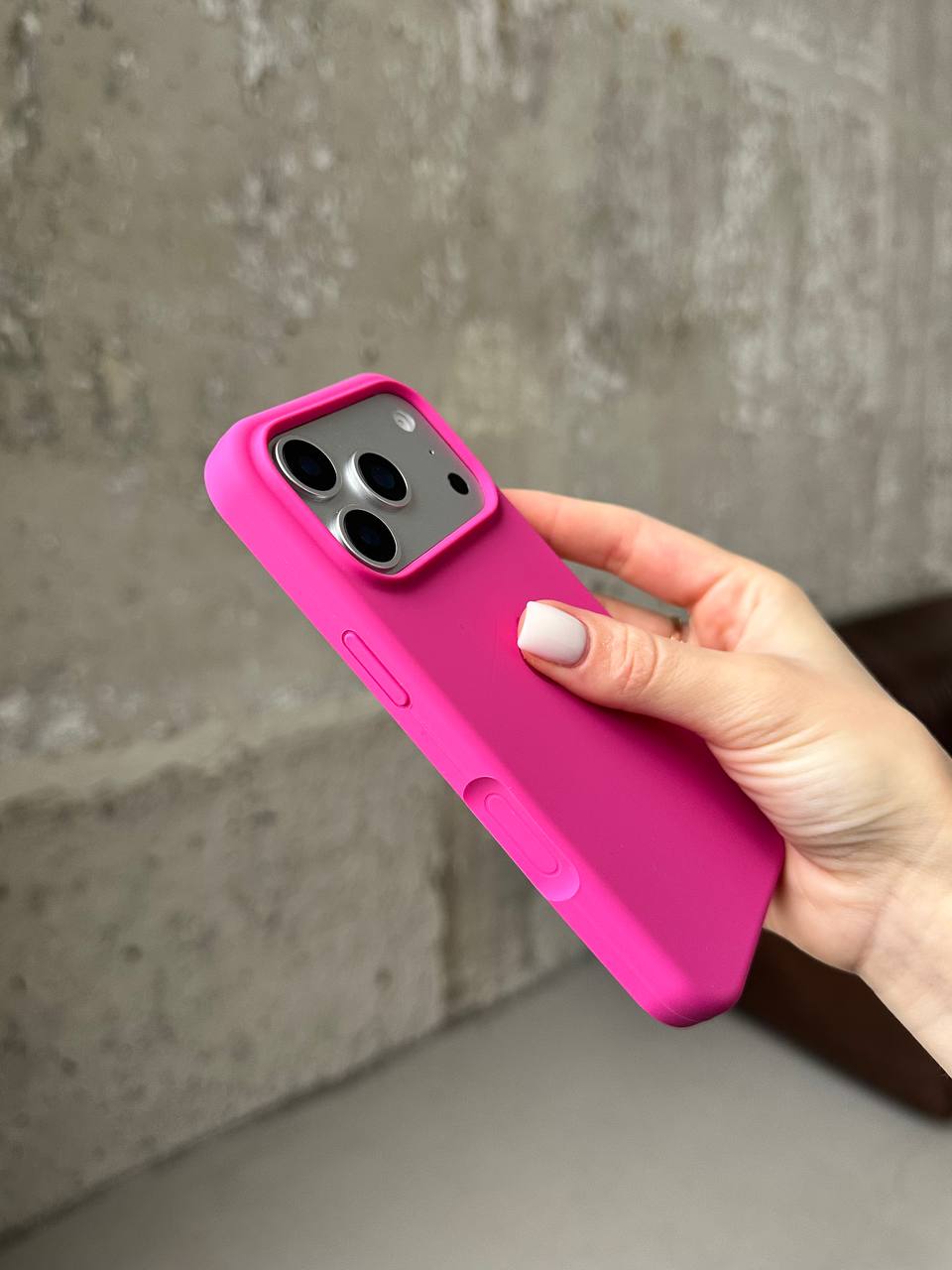 Чохол Silicone case з відкритою камерою на iPhone 17 Pro Max Dragon Fruit (13)