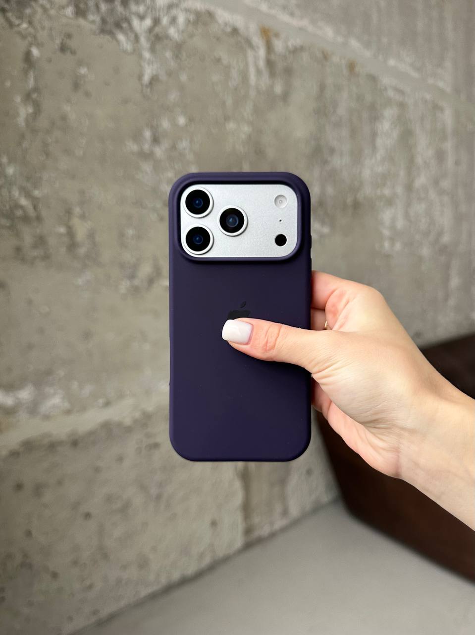 Чохол Silicone case з відкритою камерою на iPhone 17 Pro Max Elderberry (32)