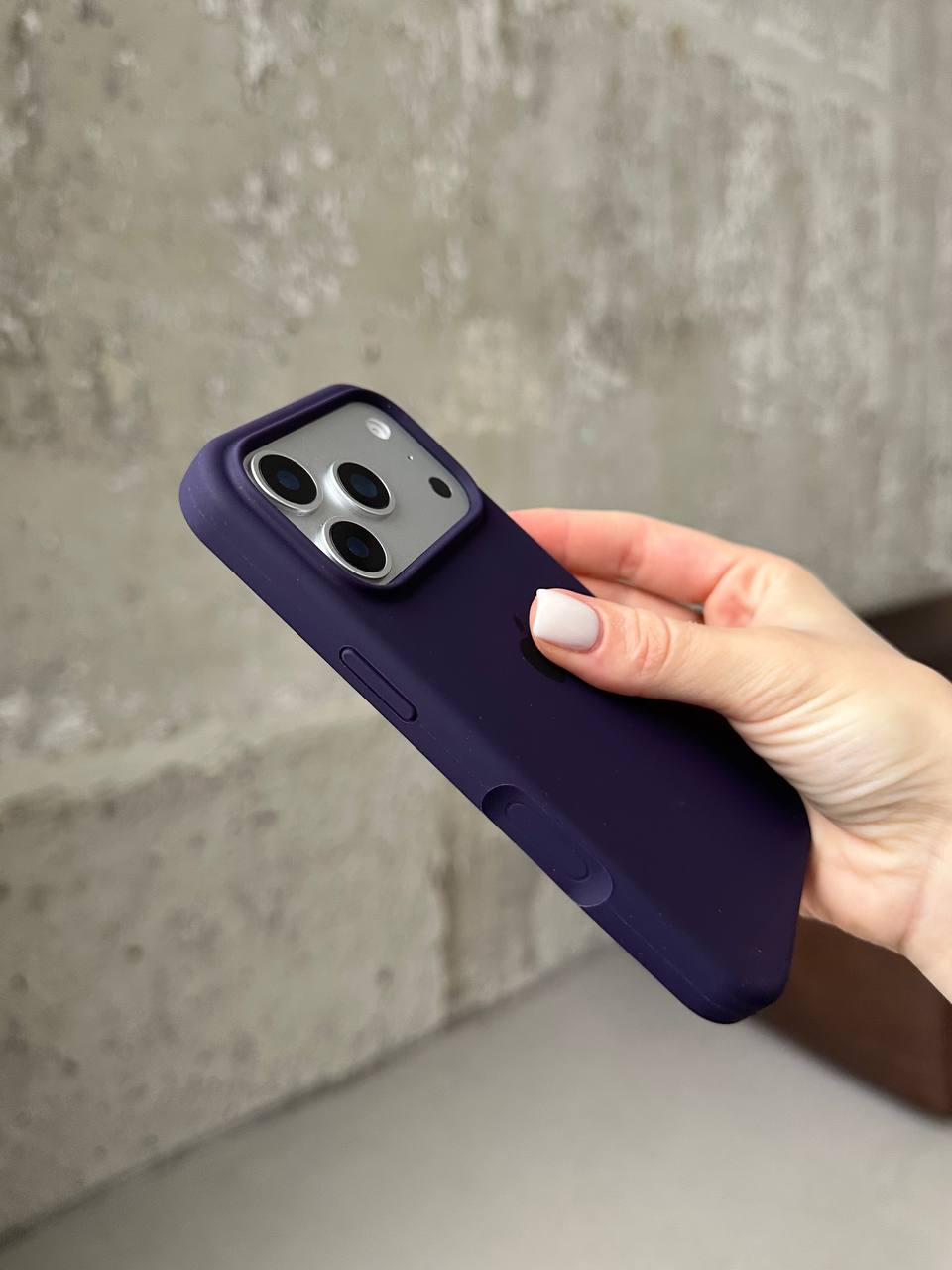 Чохол Silicone case з відкритою камерою на iPhone 17 Pro Elderberry (32)