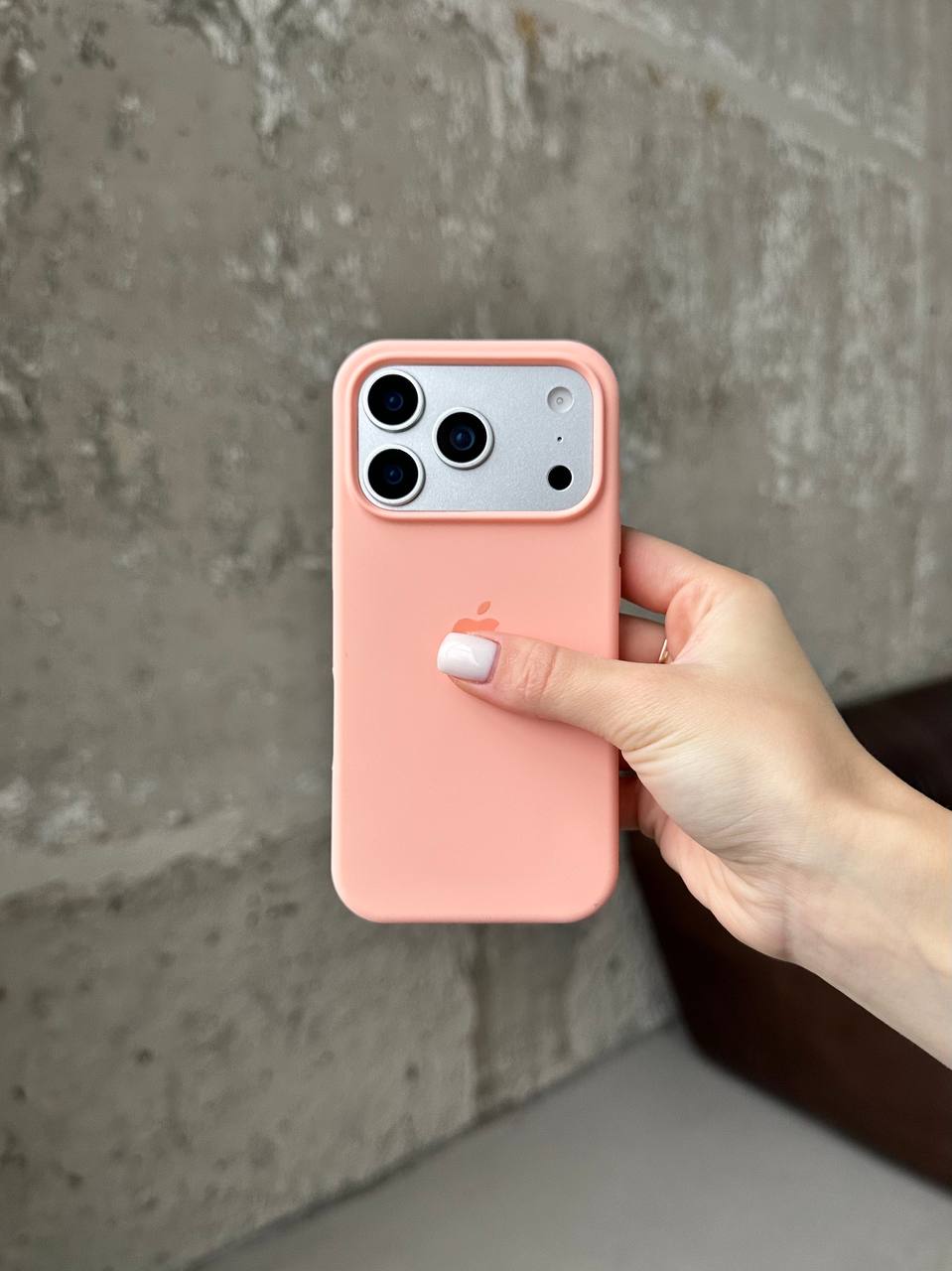 Чехол Silicone case с открытой камерой на iPhone 17 Pro Max Grapefruit (07)