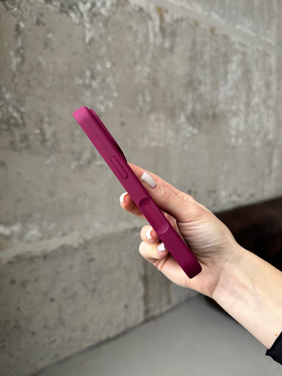 Чохол Silicone case з відкритою камерою на iPhone 17 Marsala (18)