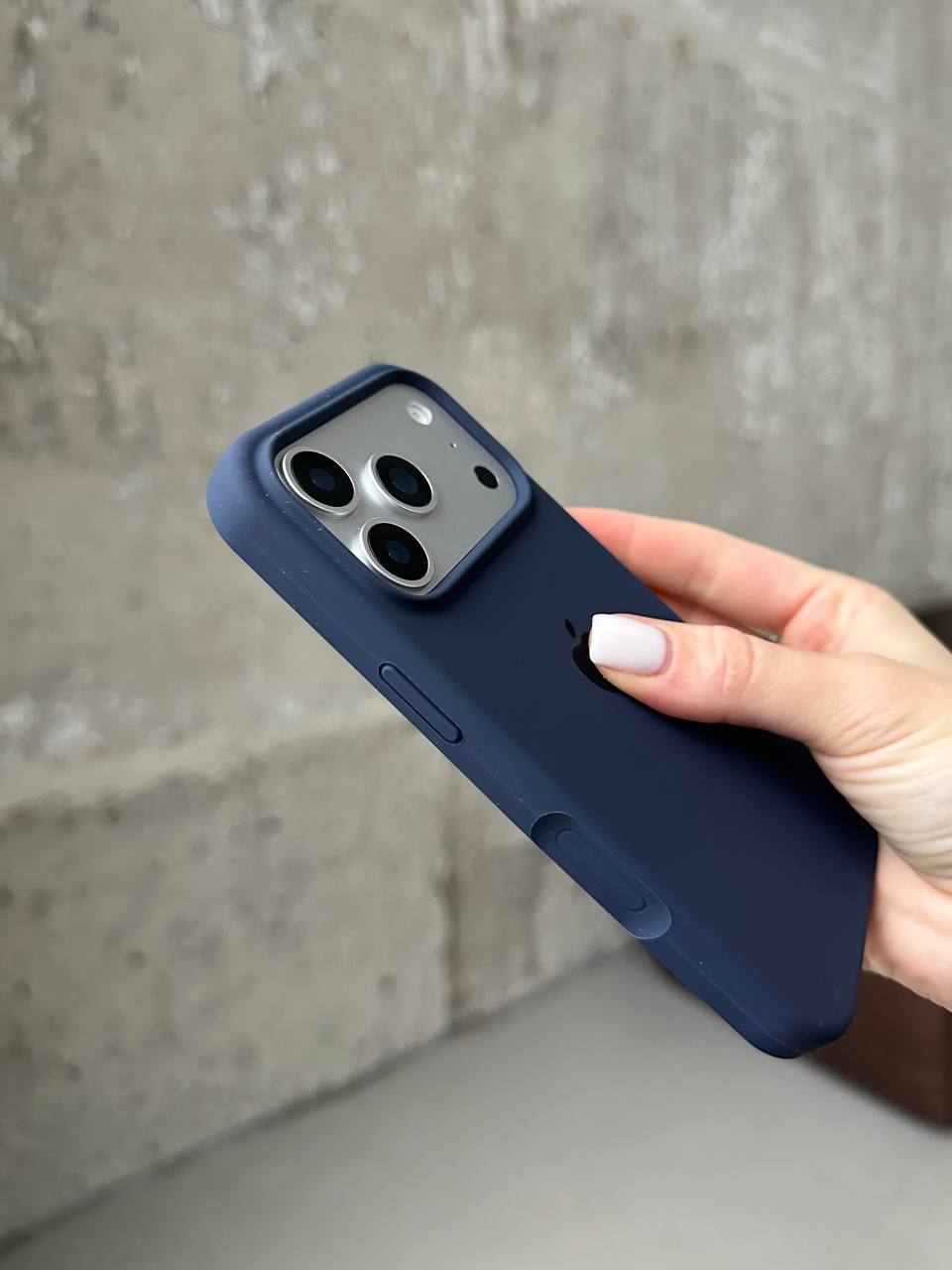 Чехол Silicone case с открытой камерой на iPhone 17 Pro Max Midnight Blue (09)