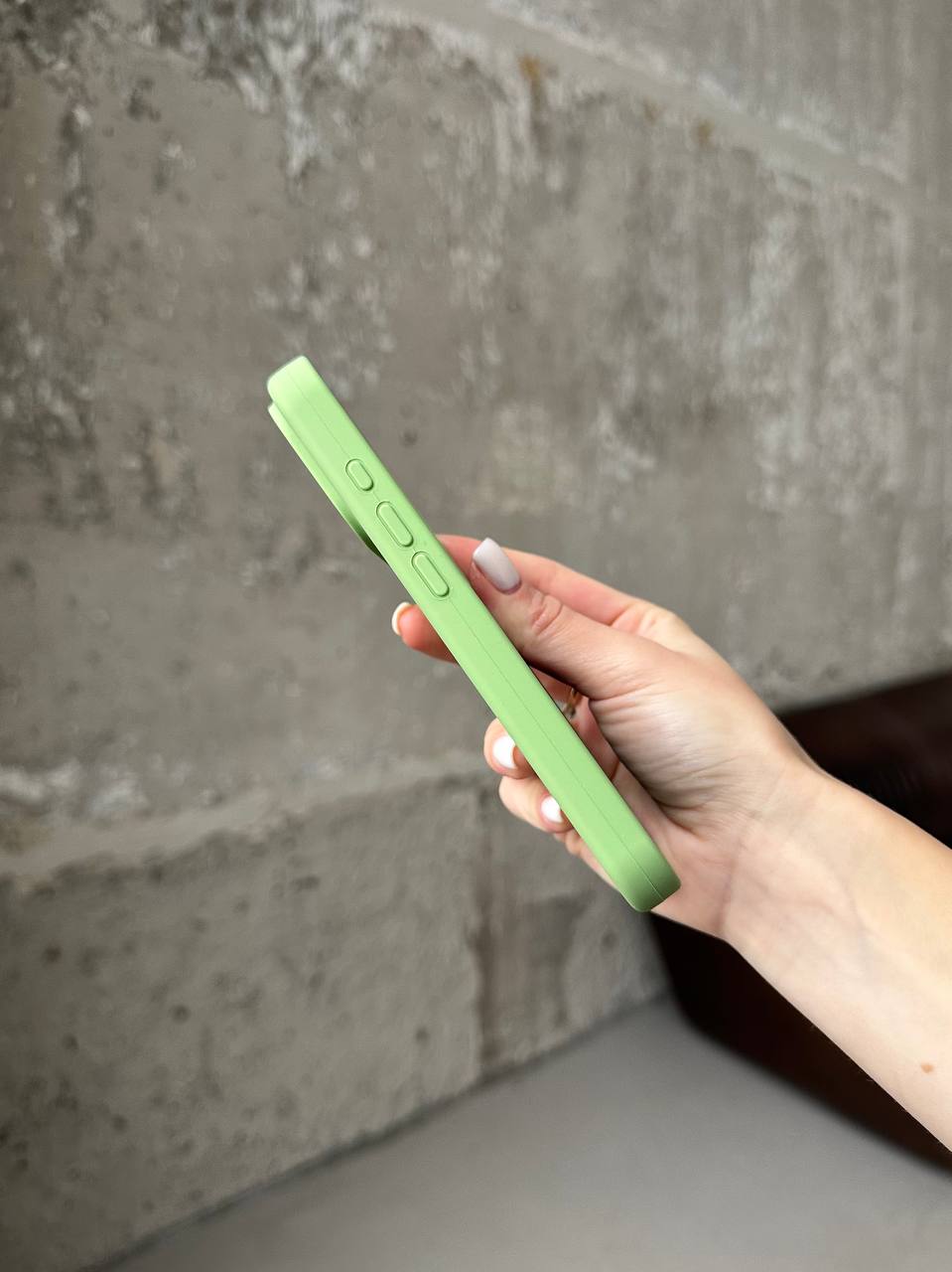 Чехол Silicone case с открытой камерой на iPhone 17 Mint Gum (39)