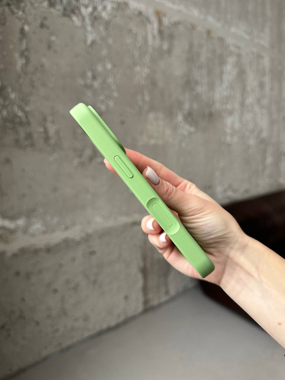 Чехол Silicone case с открытой камерой на iPhone 17 Mint Gum (39)