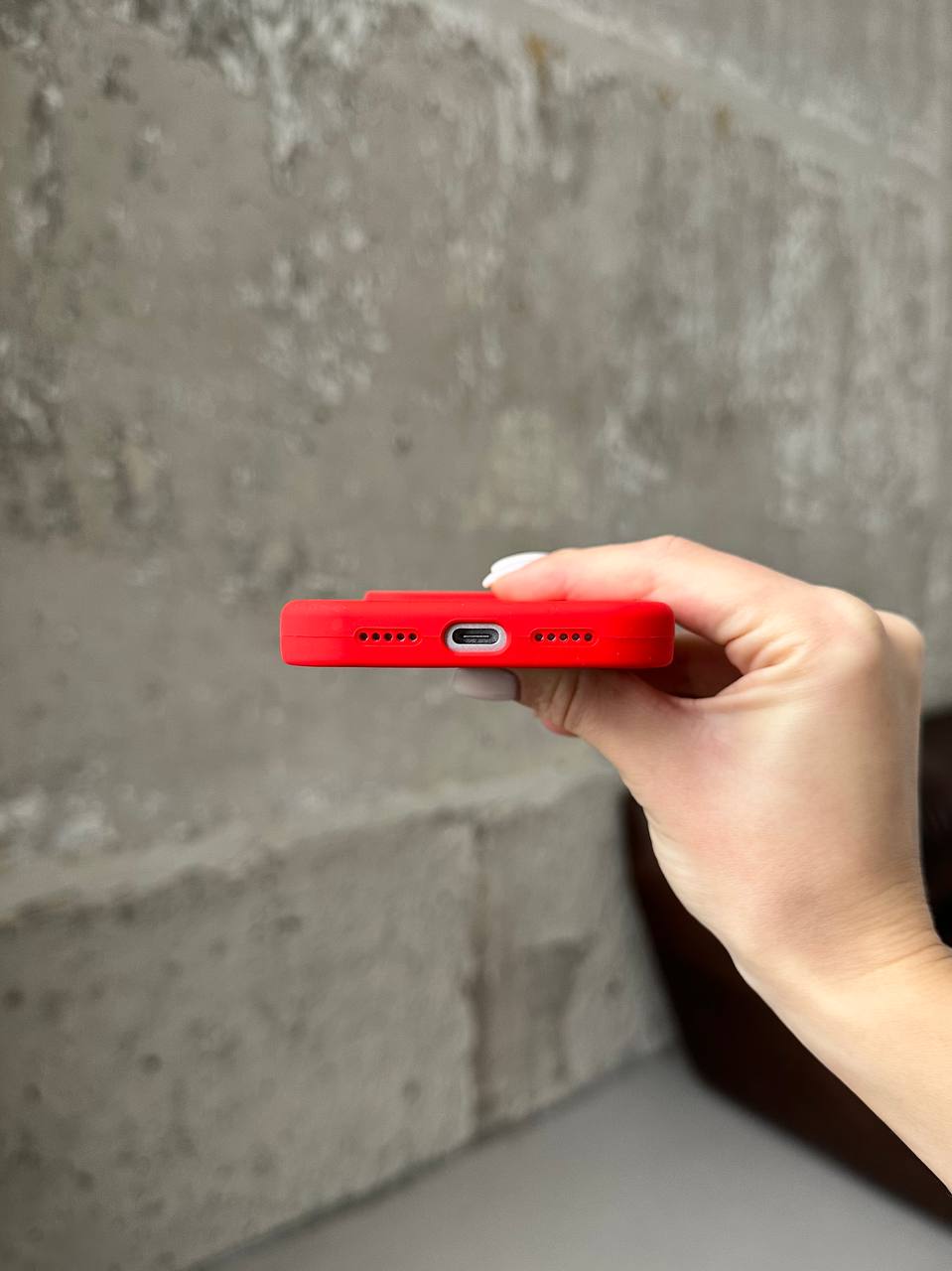Чохол Silicone case з відкритою камерою на iPhone 17 Red (04)