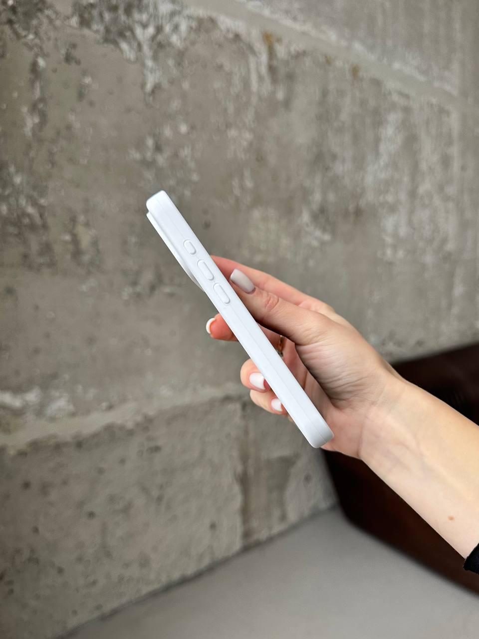 Чохол Silicone case з відкритою камерою на iPhone 17 White (03)