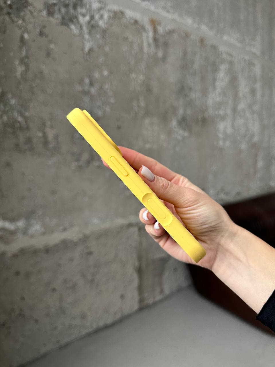 Чохол Silicone case з відкритою камерою на iPhone 17 Yellow (38)