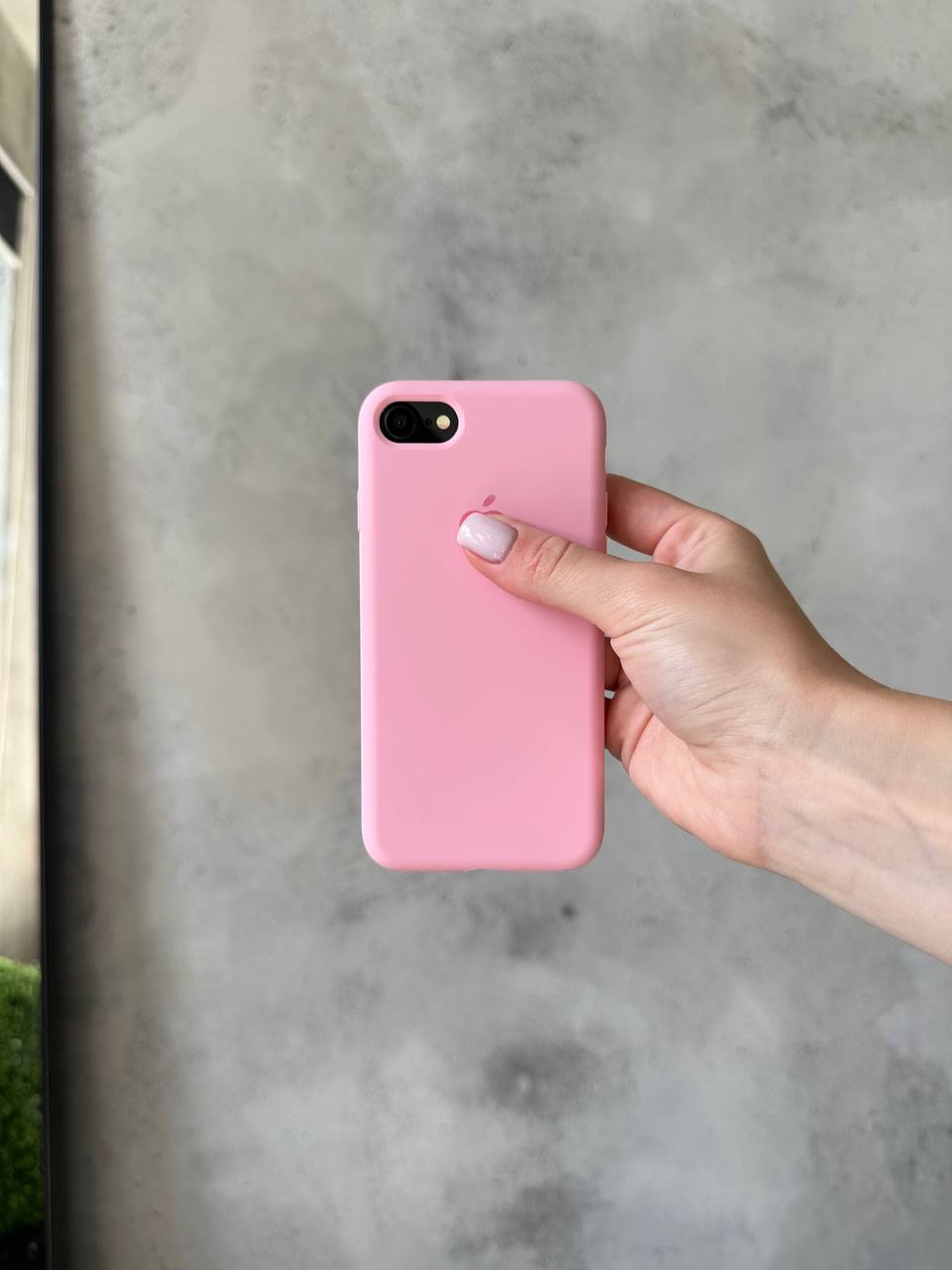 Чехол Silicone case с открытой камерой на iPhone 7 / 8 Baby Pink (06)