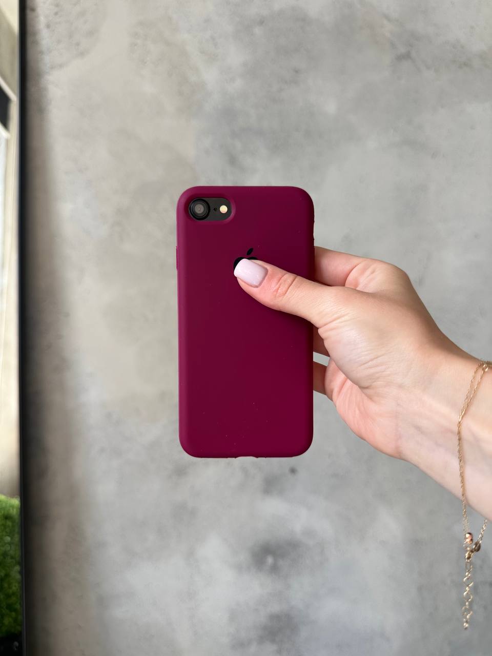 Чехол Silicone case с открытой камерой на iPhone 7/8 Marsala (18)
