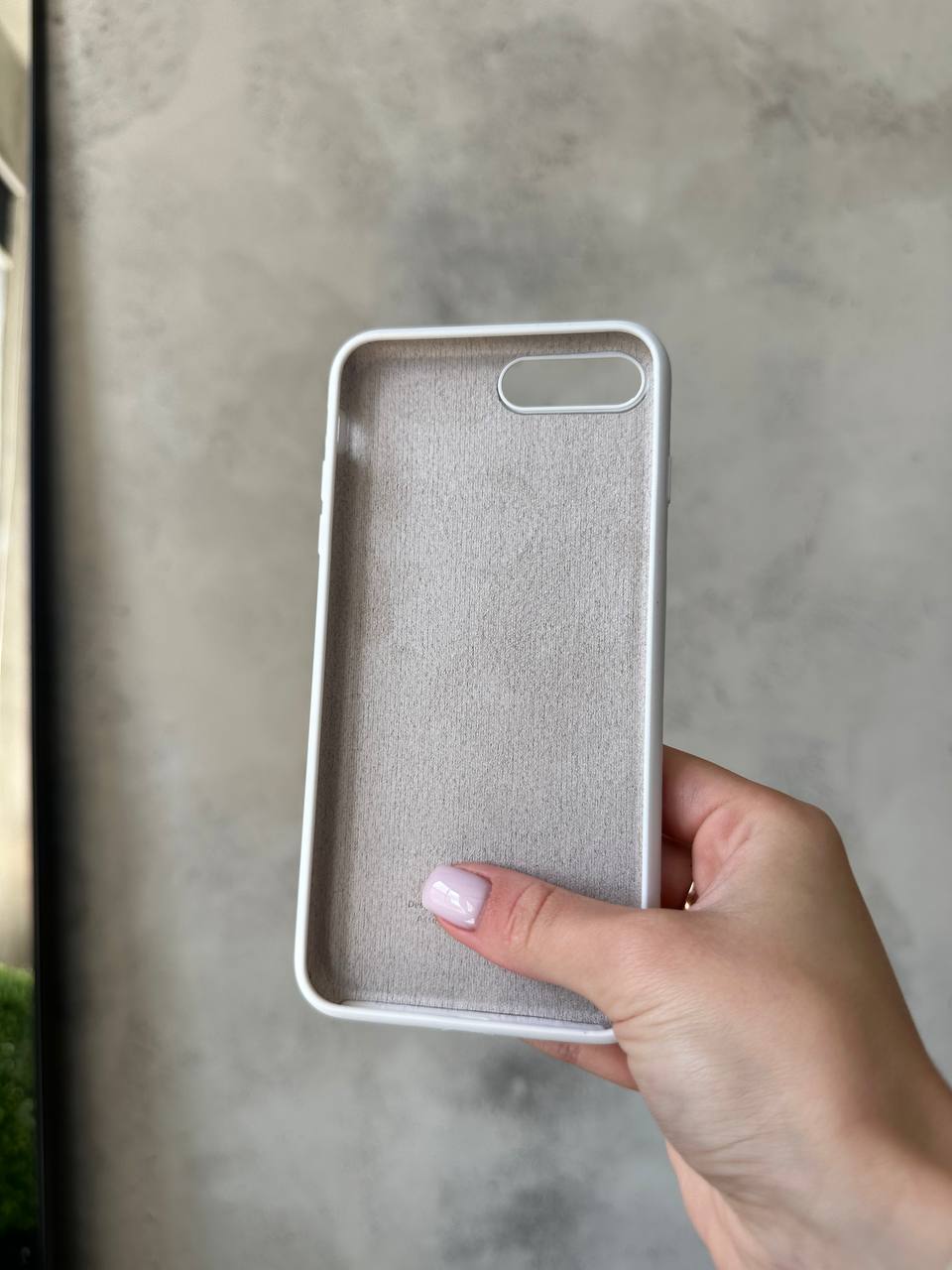 Чехол Silicone case с открытой камерой на iPhone 7+ / 8+ White (03)