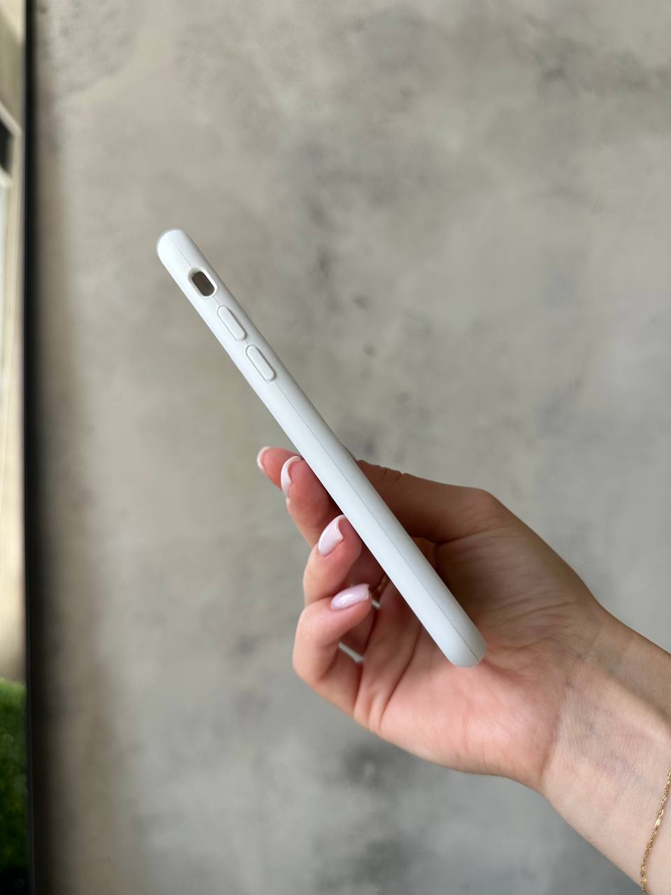 Чохол Silicone case з відкритою камерою на iPhone 7 / 8 White (03)