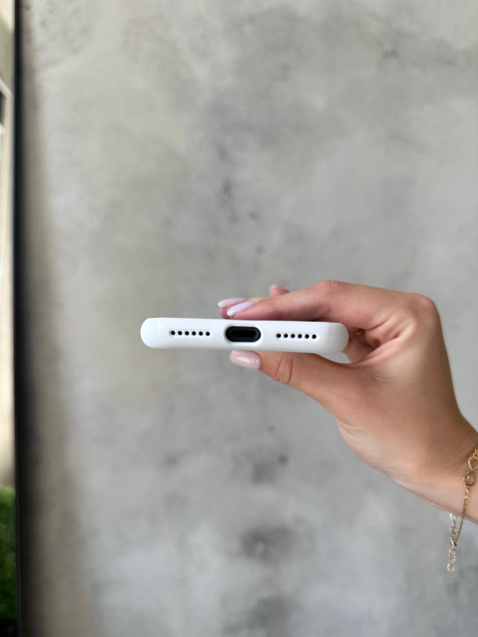 Чохол Silicone case з відкритою камерою на iPhone 7 / 8 White (03)