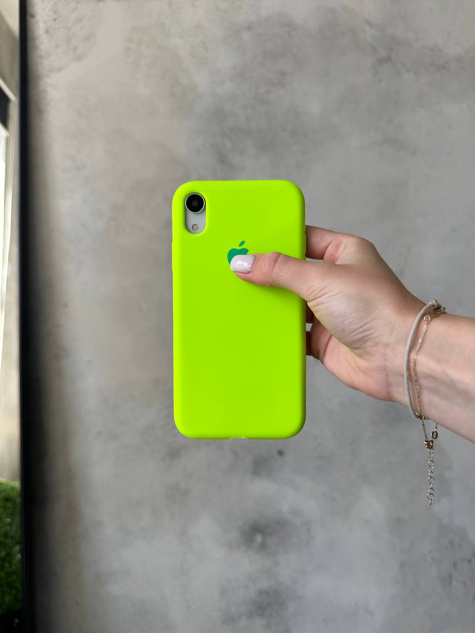 Чехол Silicone case с открытой камерой на iPhone XR Shiny Green (34)