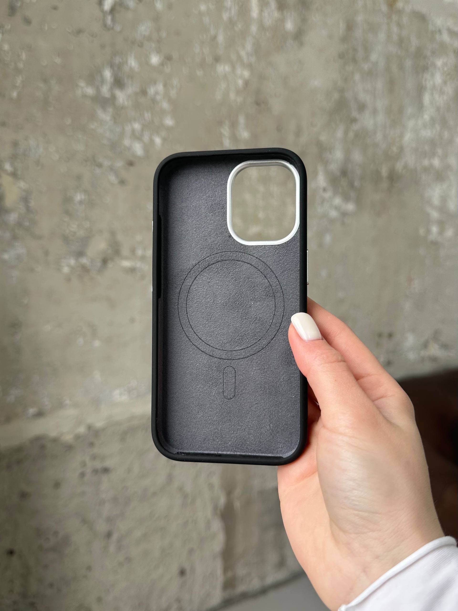 Чехол Flower Silicone Case с Magsafe на iPhone 16 Black (04)