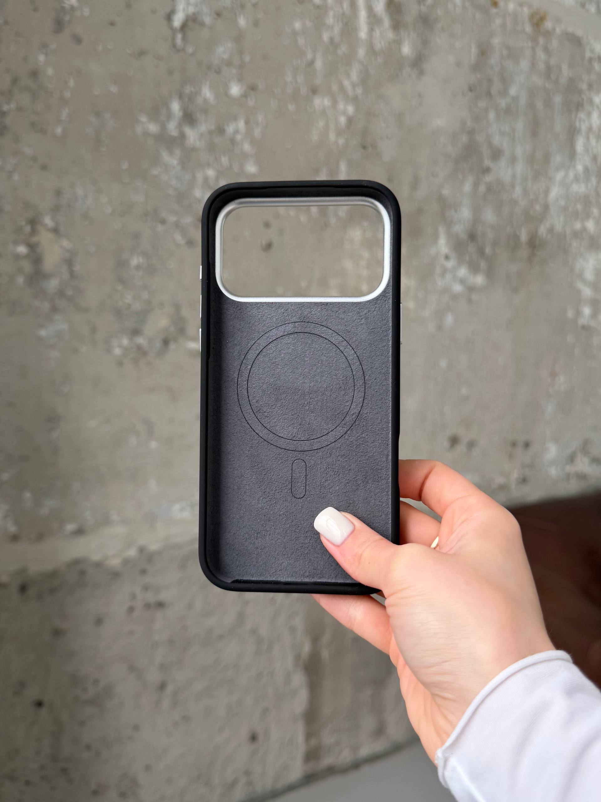Чехол Flower Silicone Case с Magsafe на iPhone 17 Pro Black (04)
