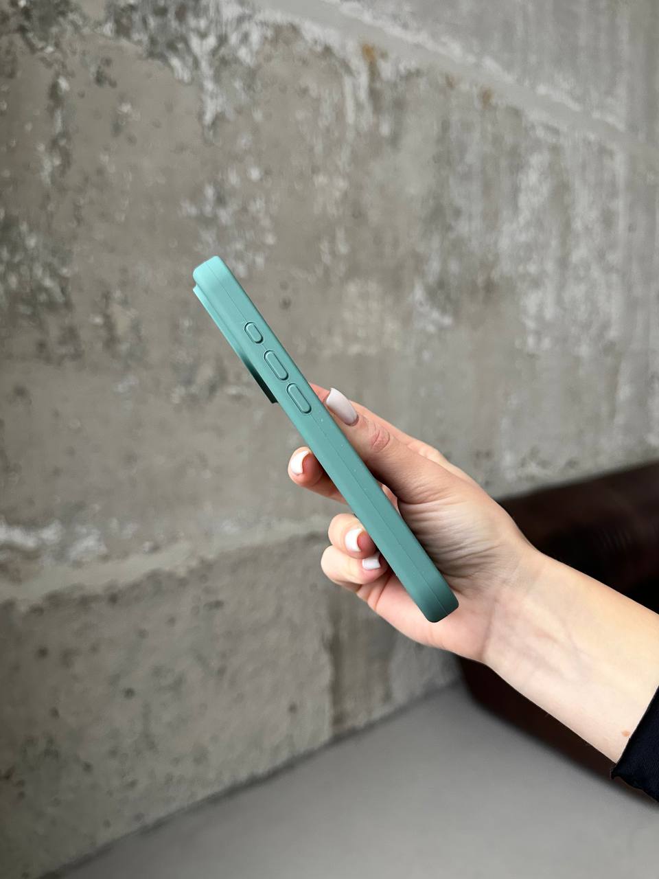 Чехол Silicone case с закрытой камерой на iPhone 17 Pine Green #46