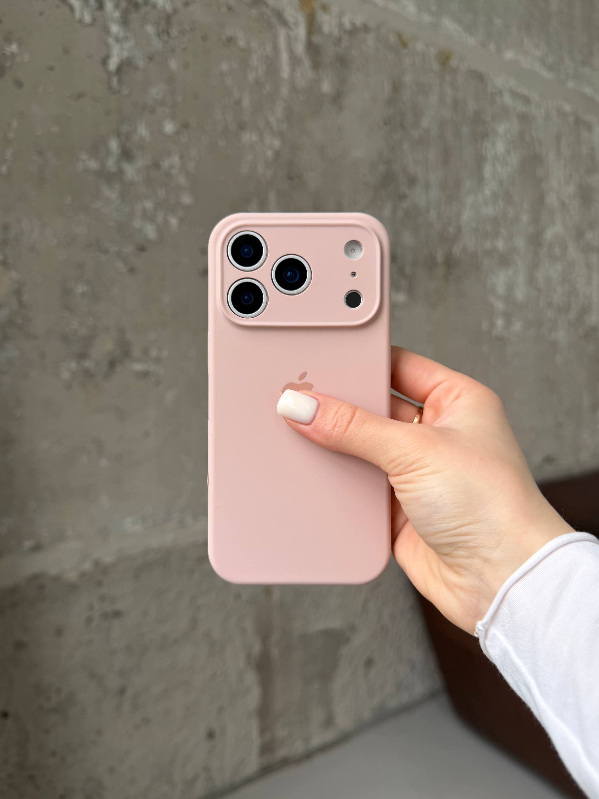 Чехол Silicone case с закрытой камерой для iPhone 17 Pro Pink Sand #15