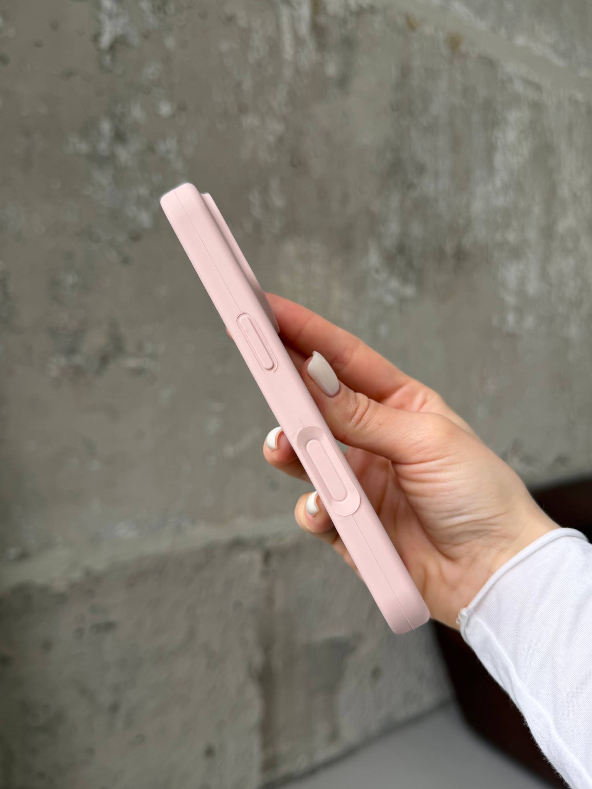 Чехол Silicone case с закрытой камерой для iPhone 17 Pro Pink Sand #15