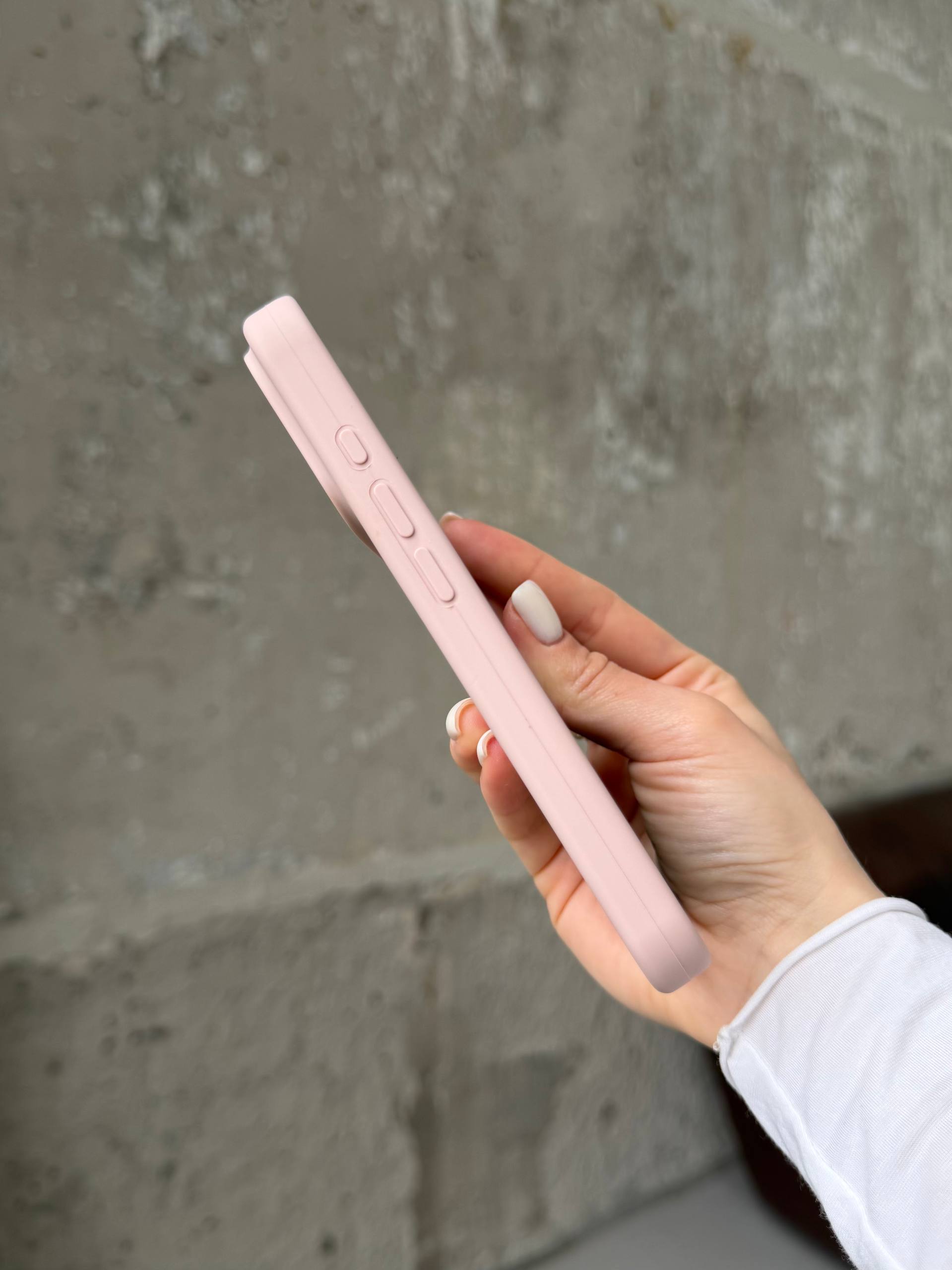 Чехол Silicone case с закрытой камерой для iPhone 17 Pro Pink Sand #15
