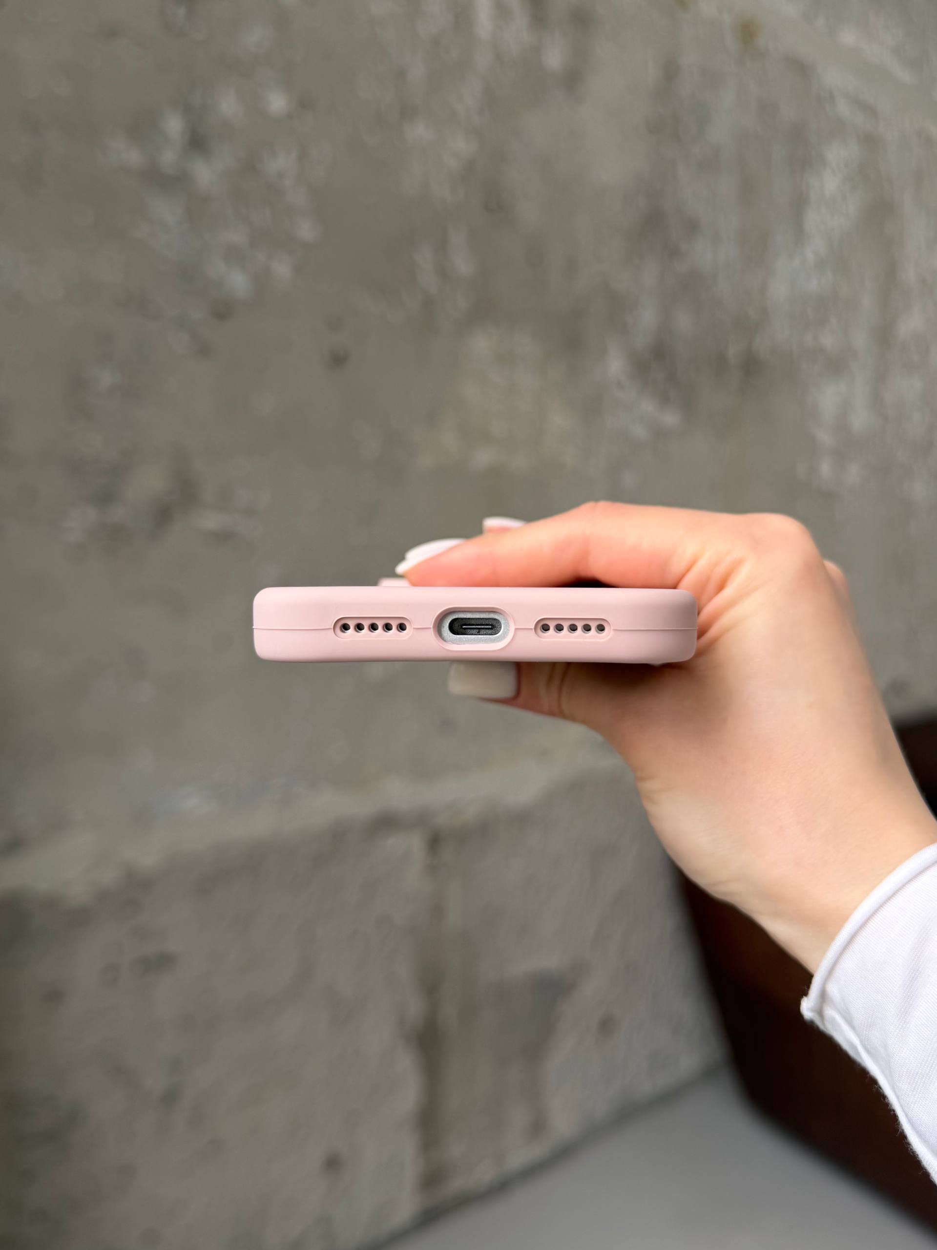 Чехол Silicone case с закрытой камерой для iPhone 17 Pro Pink Sand #15