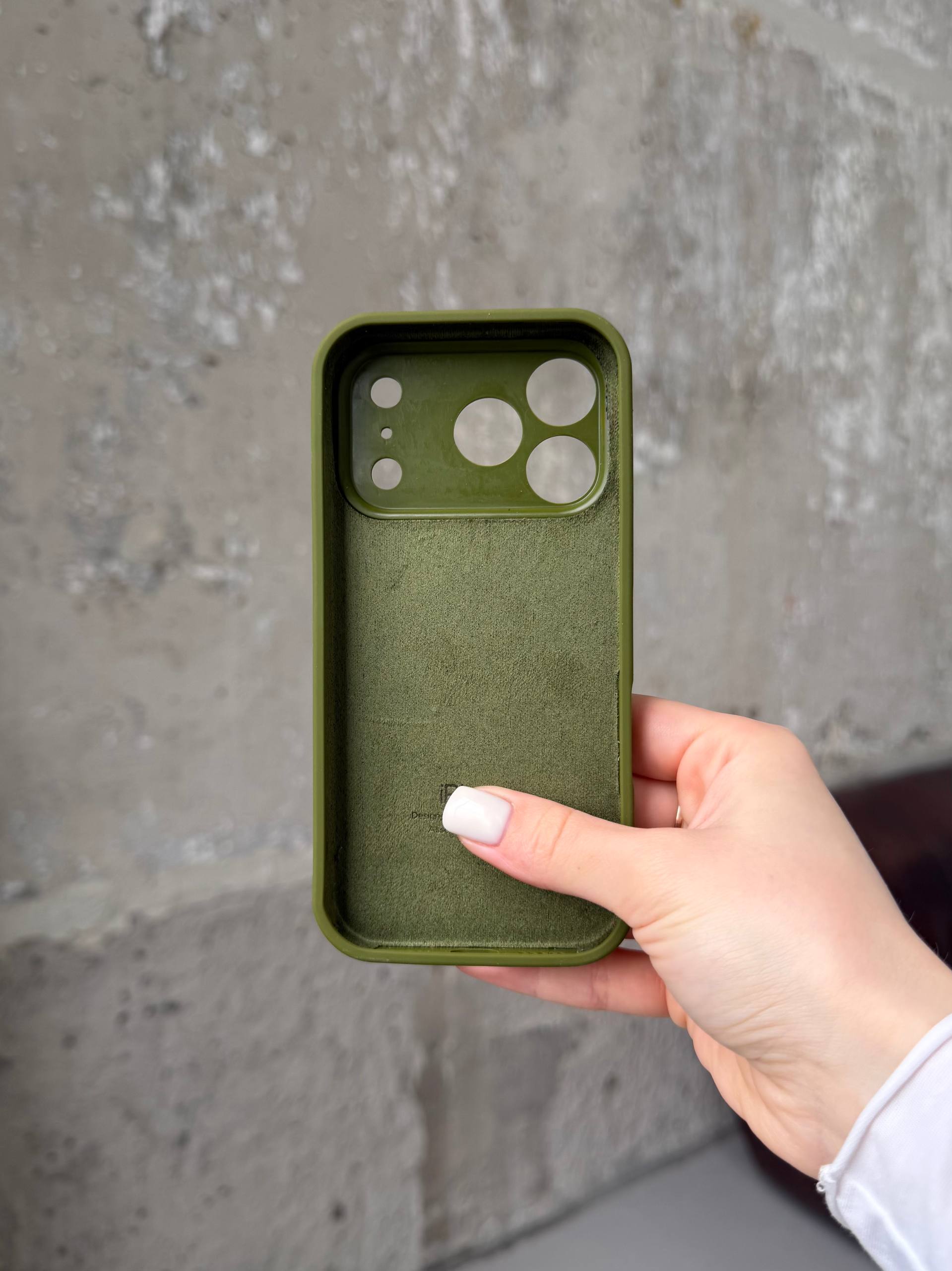 Чохол Silicone case із закритою камерою на iPhone 17 Pro Army Green #29