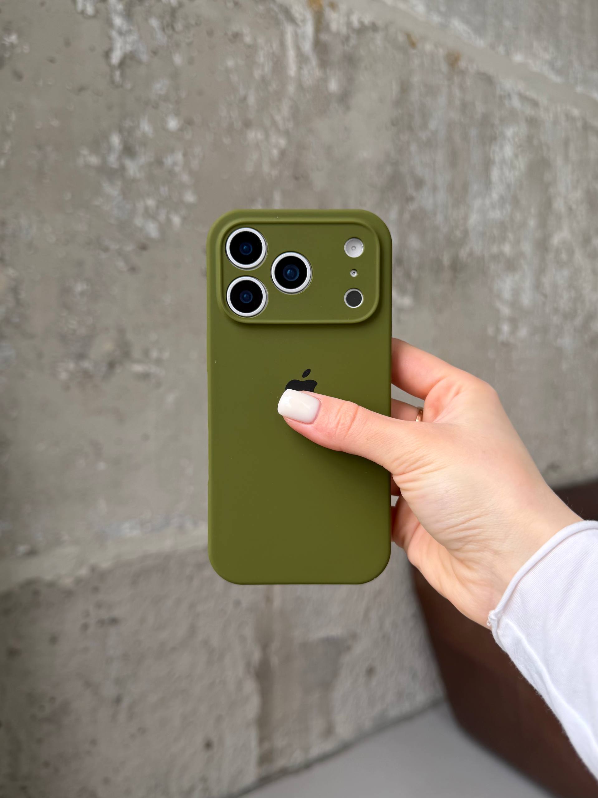 Чехол Silicone case с закрытой камерой на iPhone 17 Pro Max Army Green #29