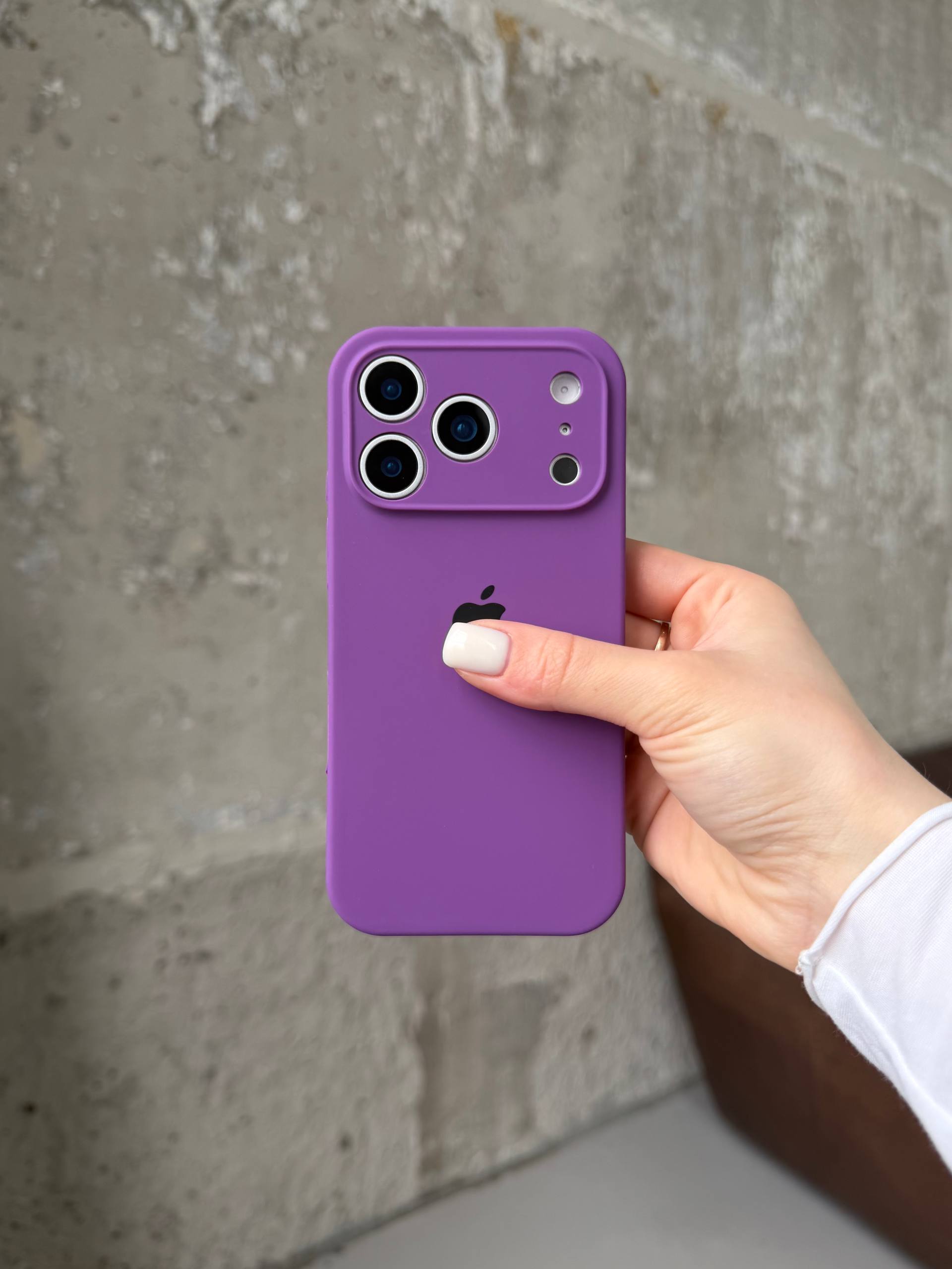 Чехол Silicone case с закрытой камерой на iPhone 17 Pro Grape #19