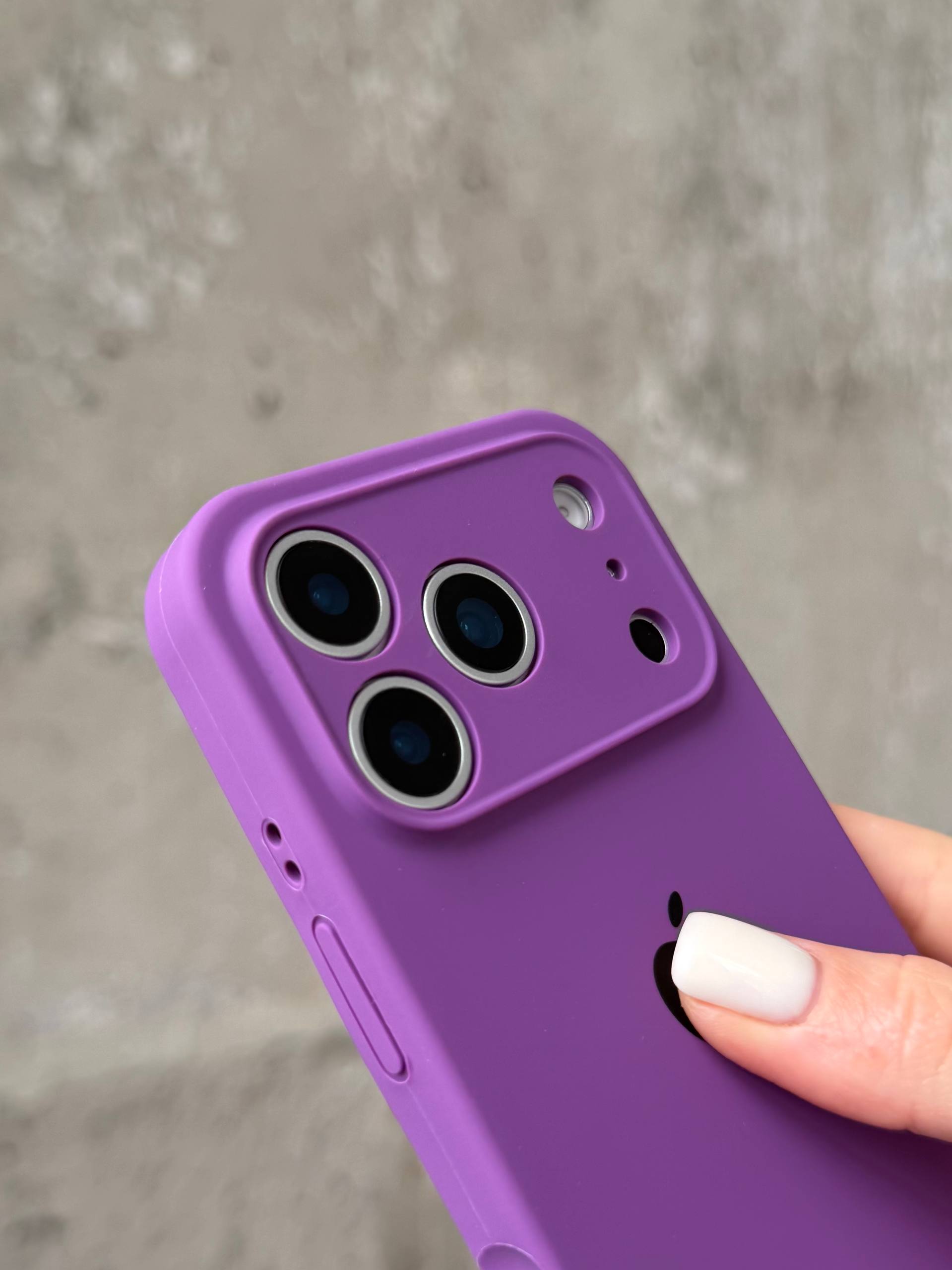 Чехол Silicone case с закрытой камерой на iPhone 17 Pro Max Grape #19