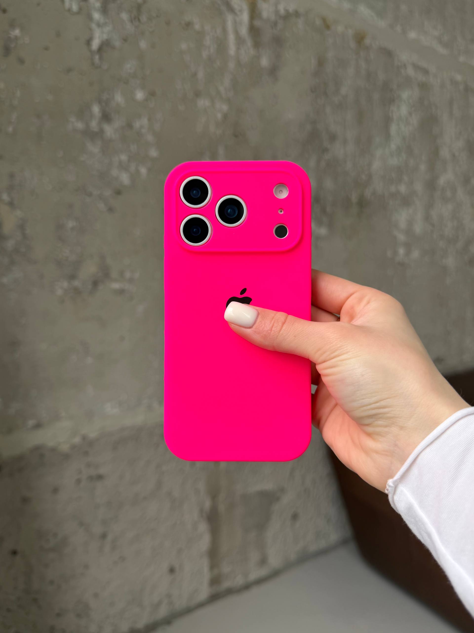 Чехол Silicone case с закрытой камерой на iPhone 17 Pro Shiny Pink #23
