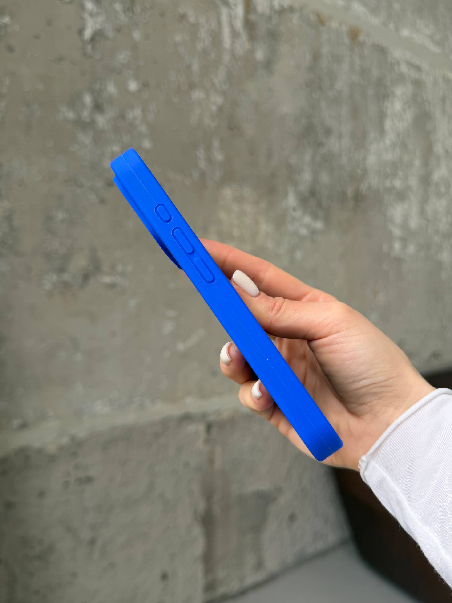 Чехол Silicone case с закрытой камерой на iPhone 17 Pro Max Electric Blue #45