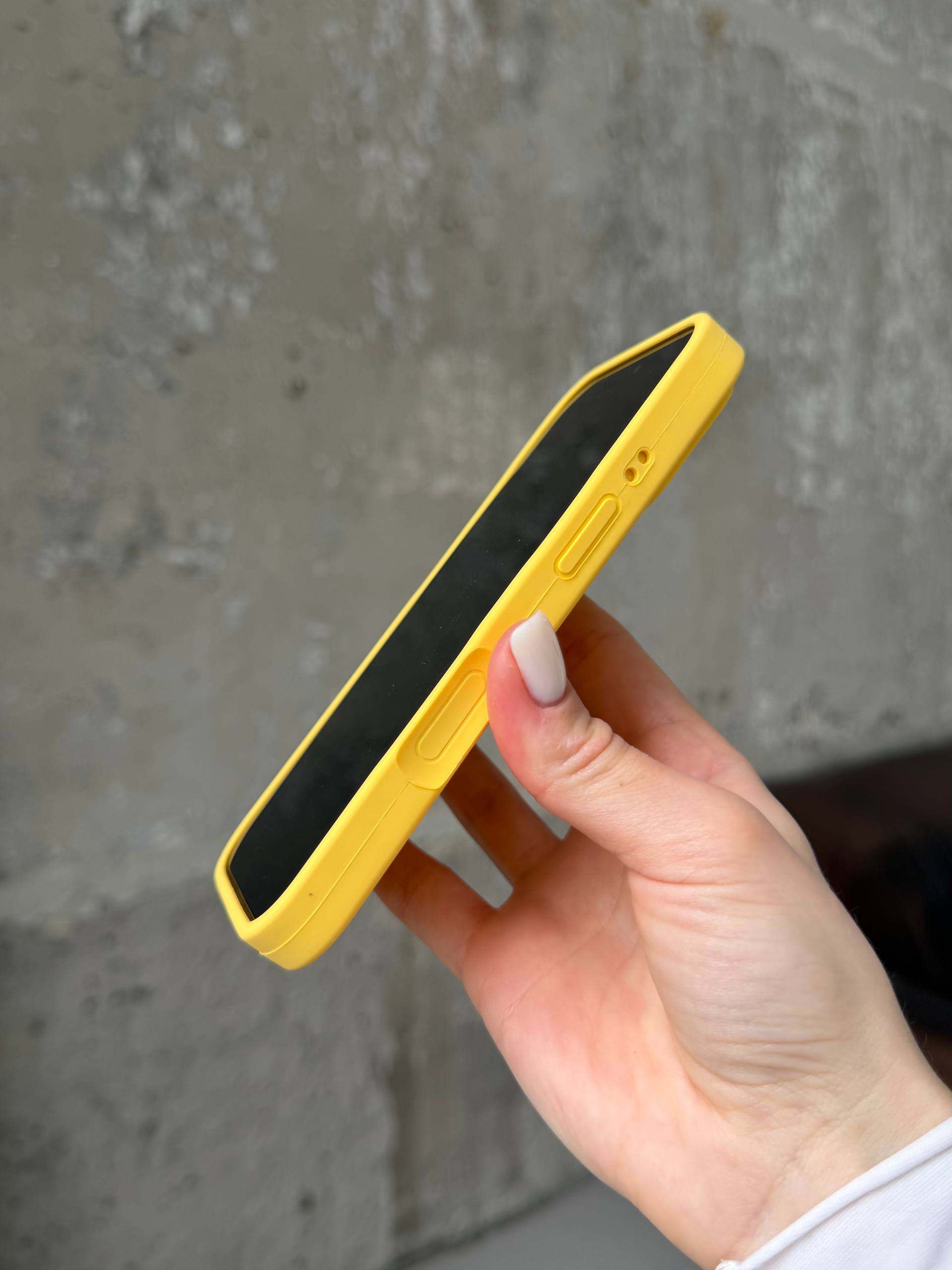 Чохол Silicone case із закритою камерою на iPhone 17 Pro Max Yellow #04