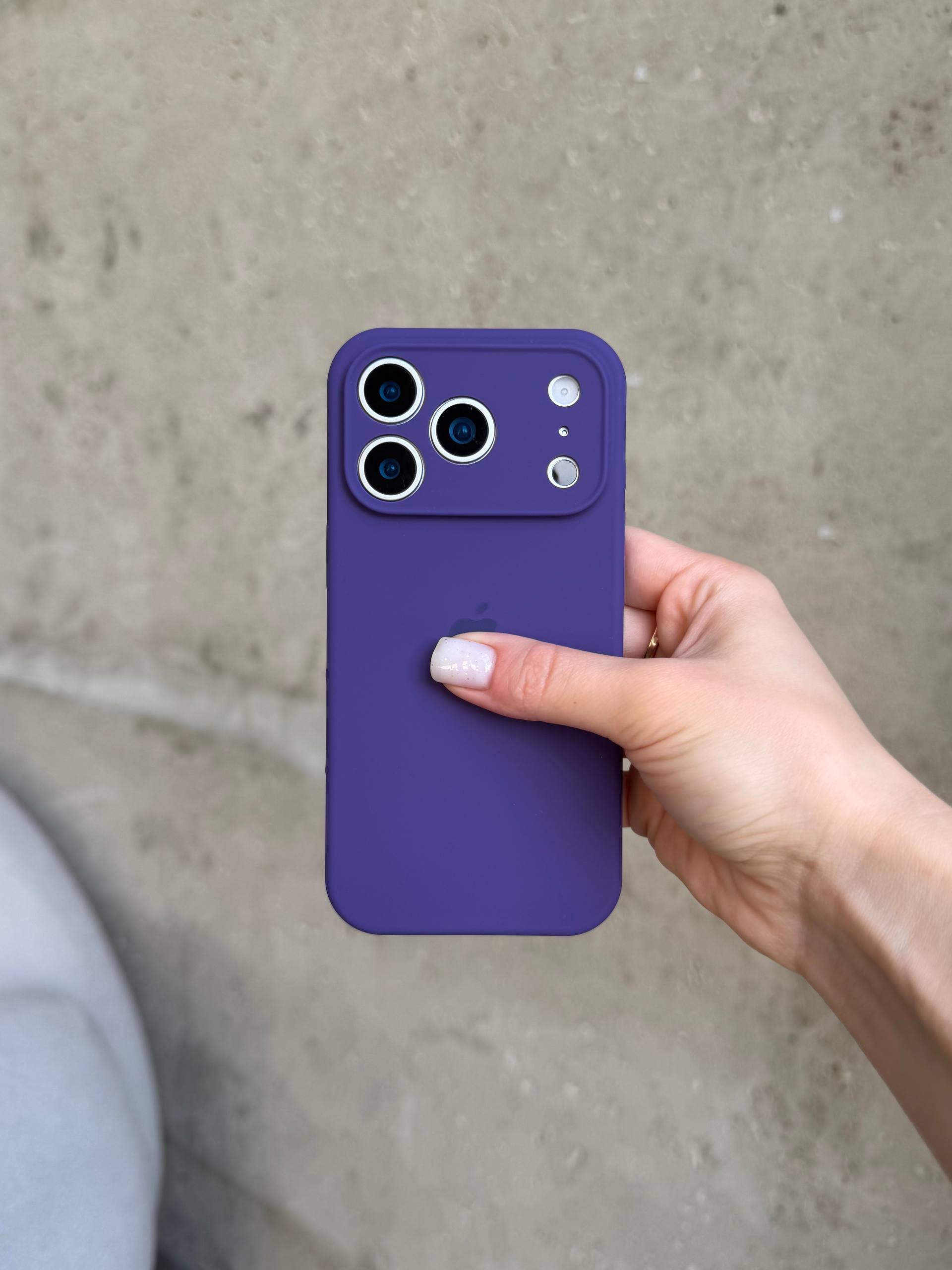 Чехол Silicone case с закрытой камерой на iPhone 17 Pro Max Amethyst #54