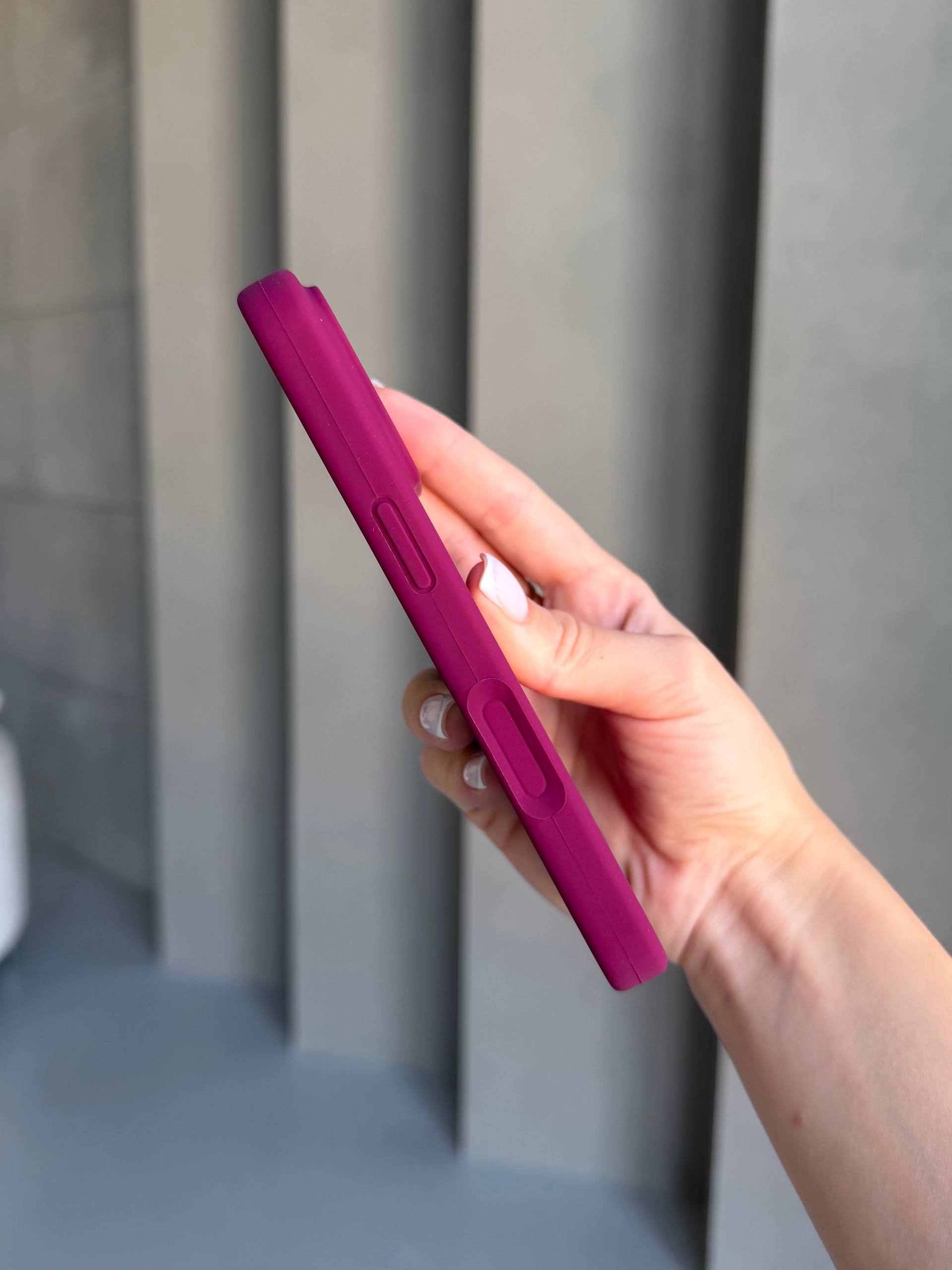 Чехол Silicone case с закрытой камерой на iPhone 17 Pro Max Marsala #35