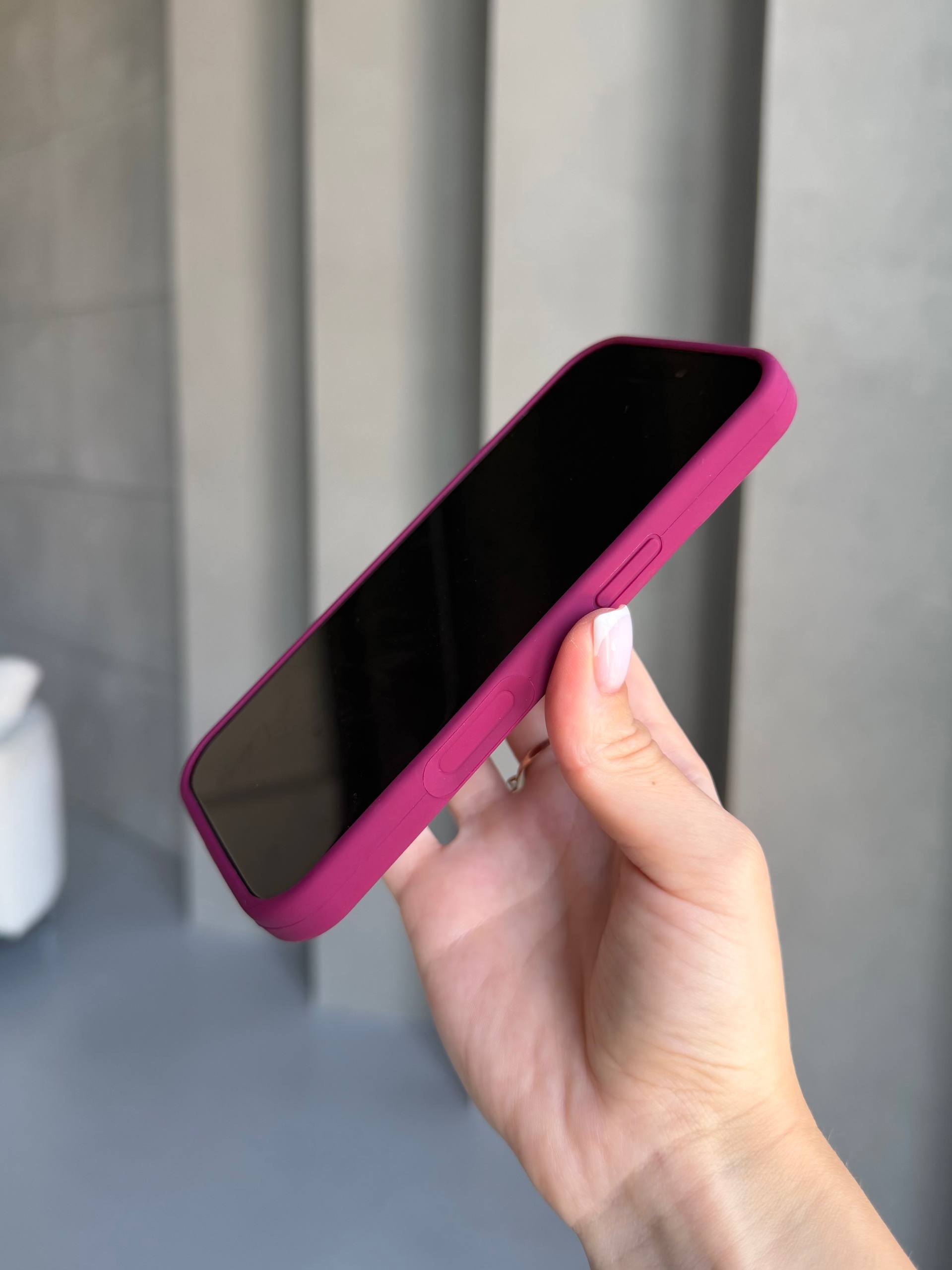 Чехол Silicone case с закрытой камерой на iPhone 17 Pro Max Marsala #35