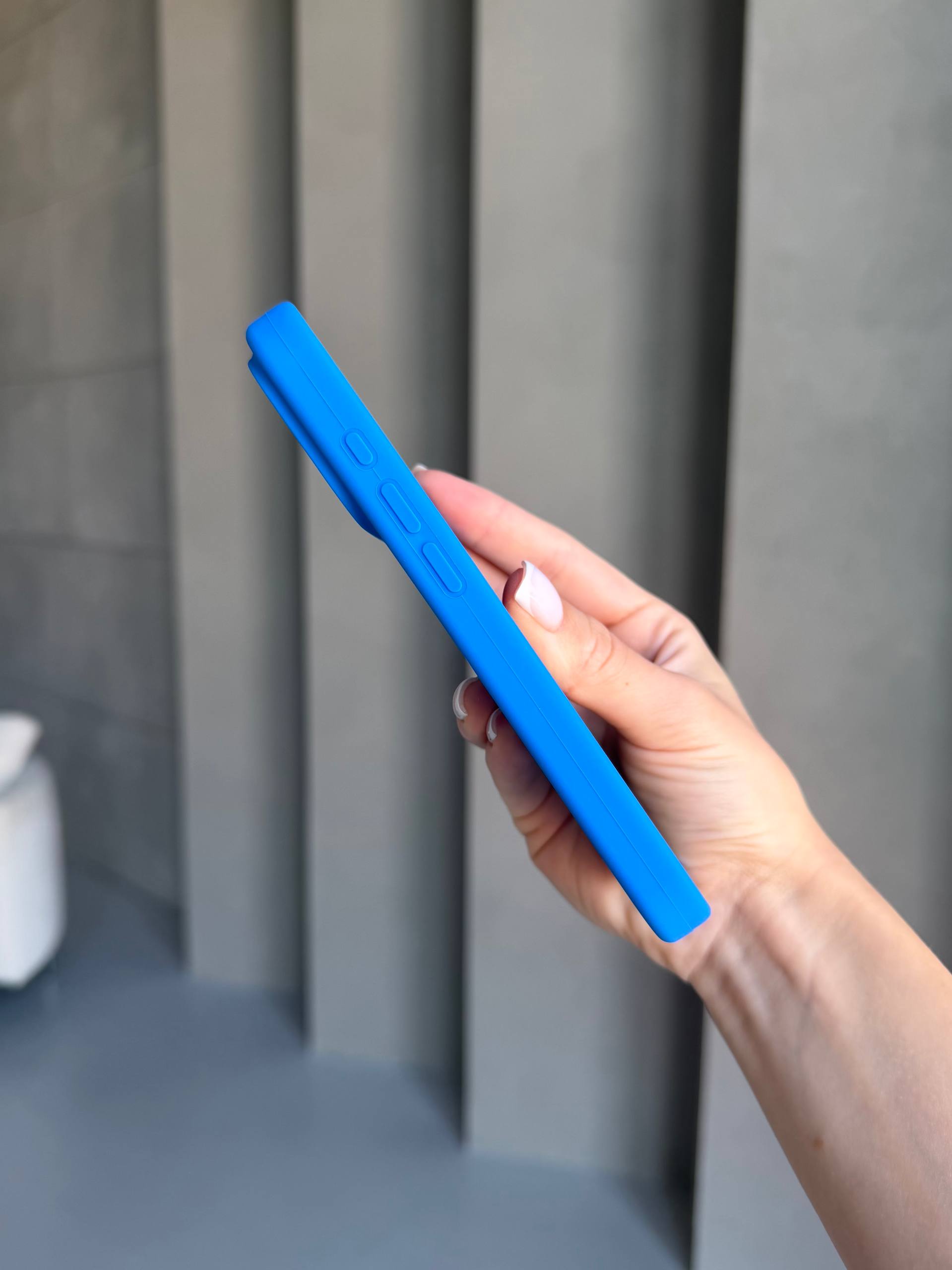 Чехол Silicone case с закрытой камерой для iPhone 17 Pro Max Royal Blue #03