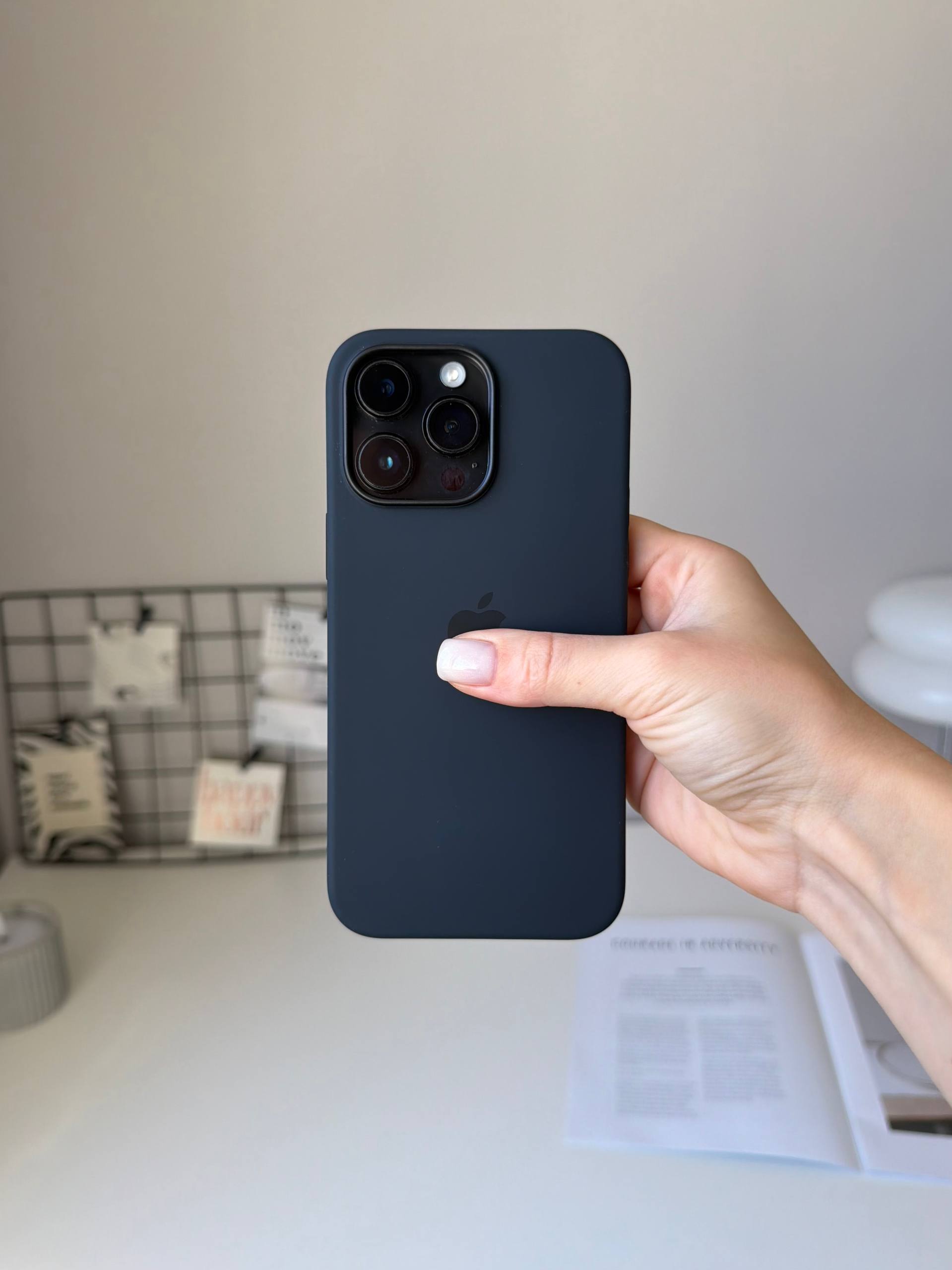 Чехол Silicone case с Magsafe на iPhone 14 Pro Max Midnight (01)