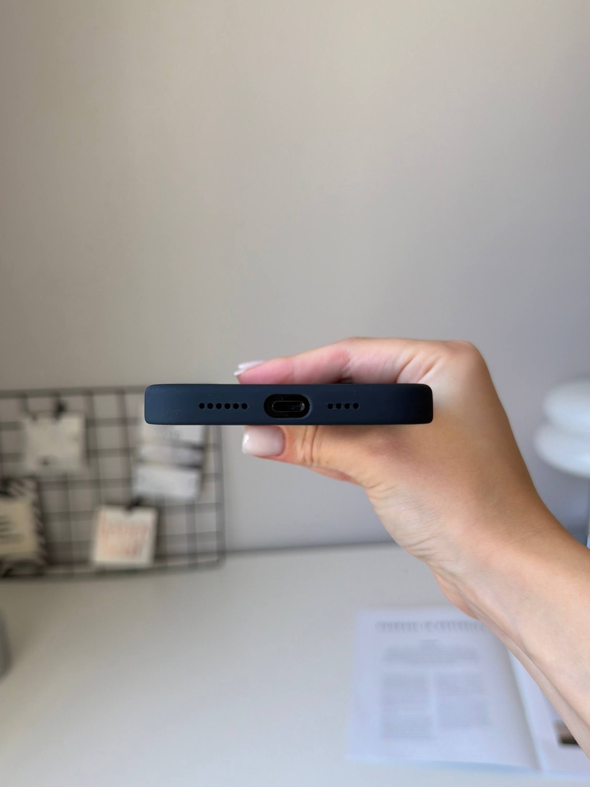 Чехол Silicone case с Magsafe на iPhone 14 Pro Max Midnight (01)
