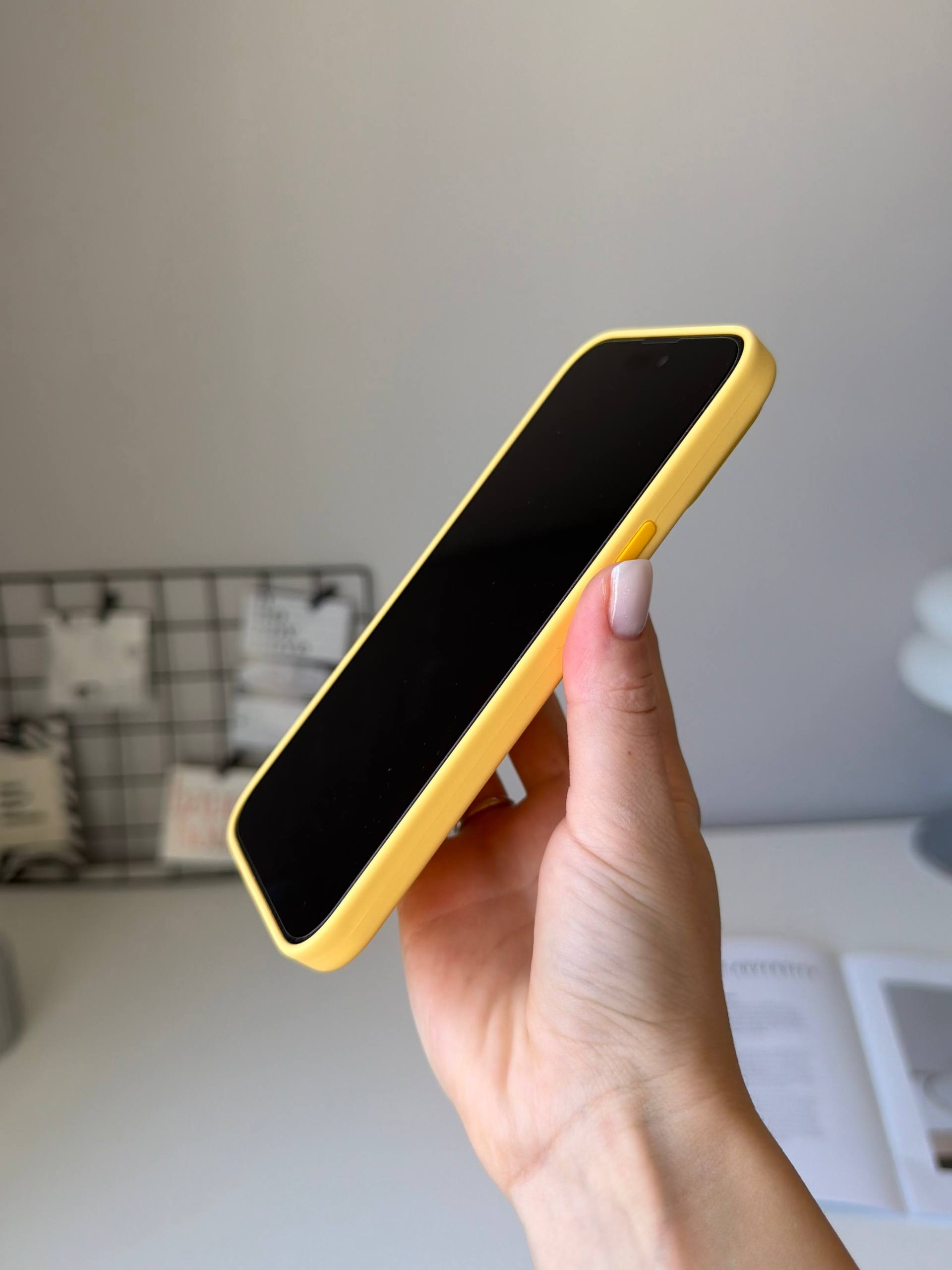 Чехол Silicone case с Magsafe на iPhone 14 Pro Sunglow (06)