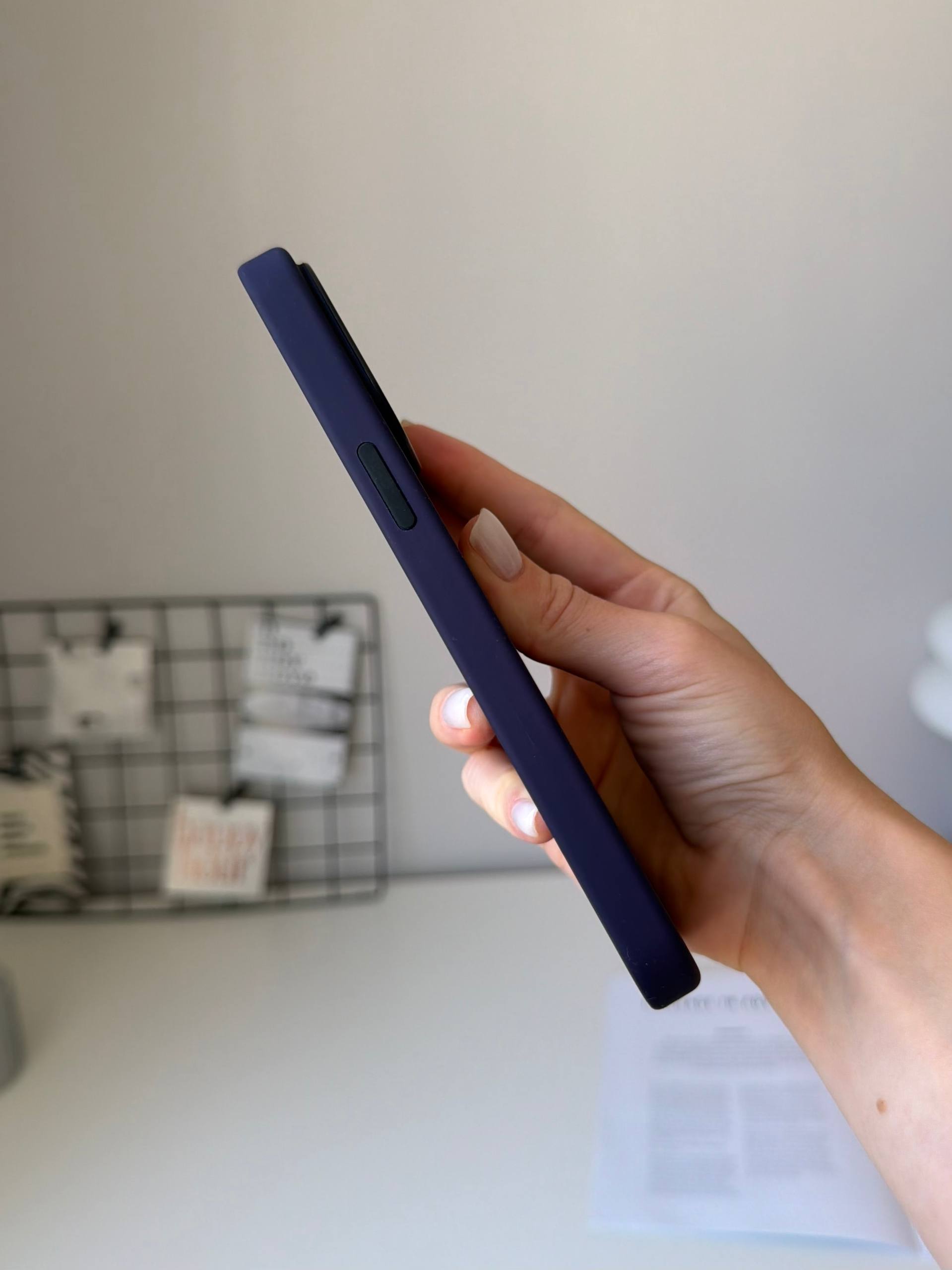 Чехол Silicone case с Magsafe на iPhone 14 Pro Elderberry (08)
