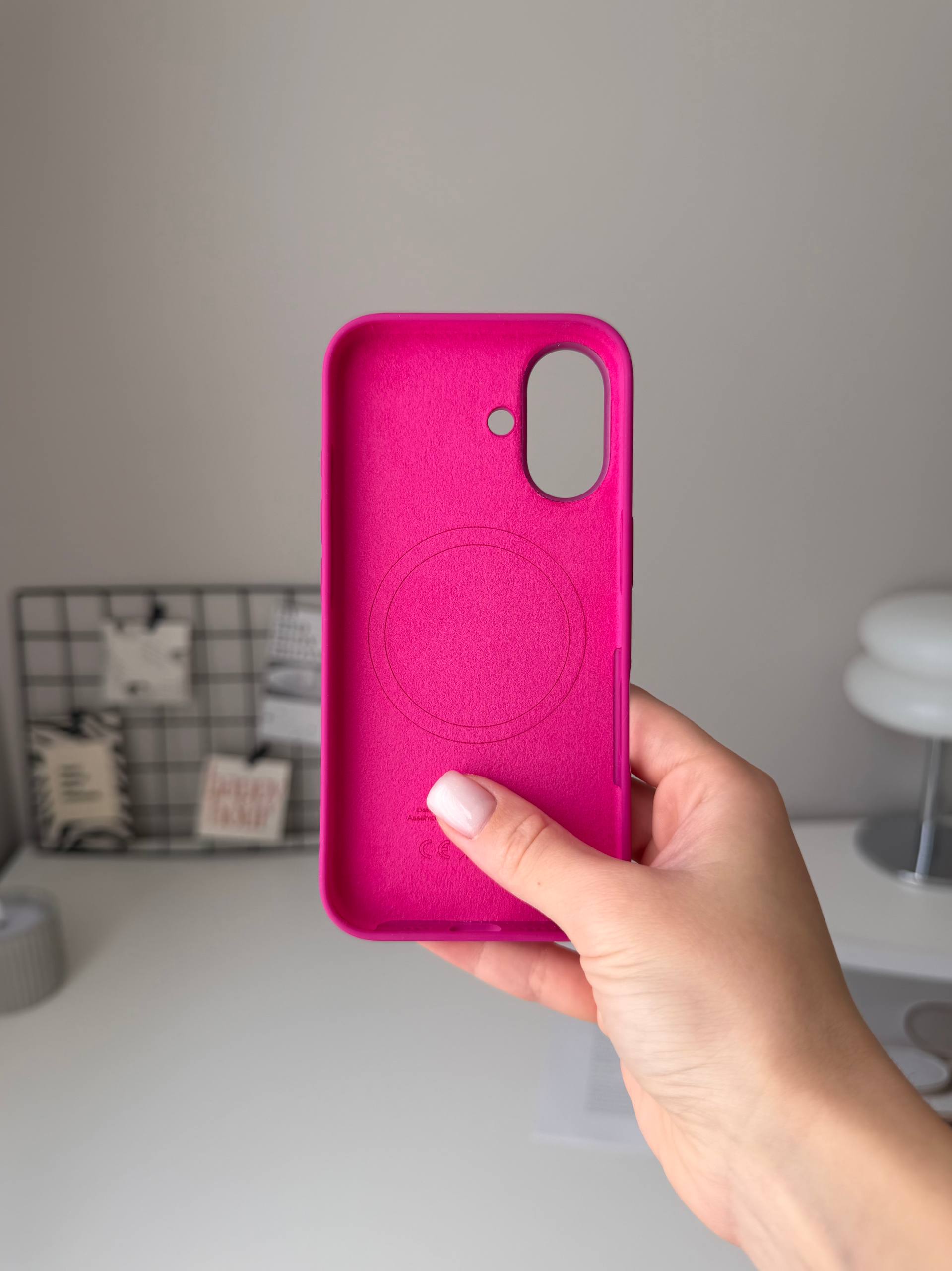 Чехол Silicone case с Magsafe на iPhone 16+ Fuchsia (07)
