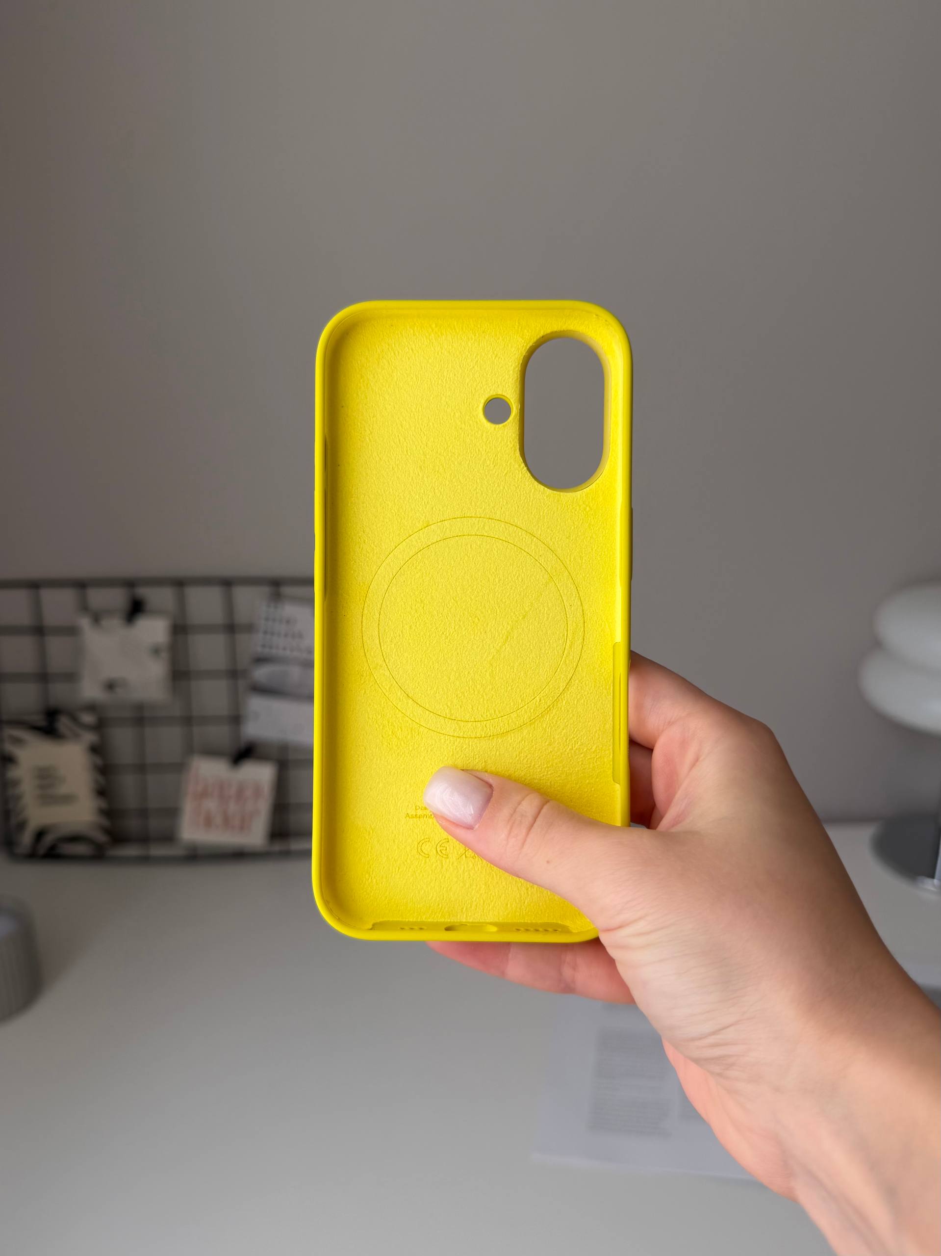 Чехол Silicone case с Magsafe на iPhone 16+ Star Fruit (08)