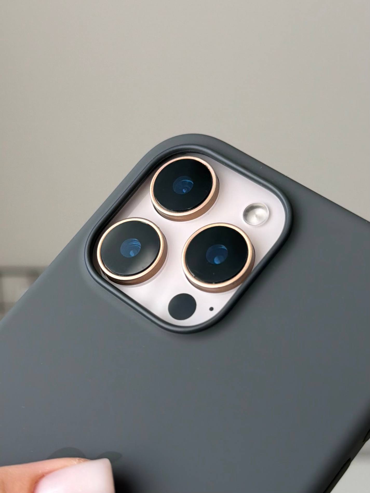 Чохол Silicone case з Magsafe на iPhone 16 Pro Max Stone Gray (02)
