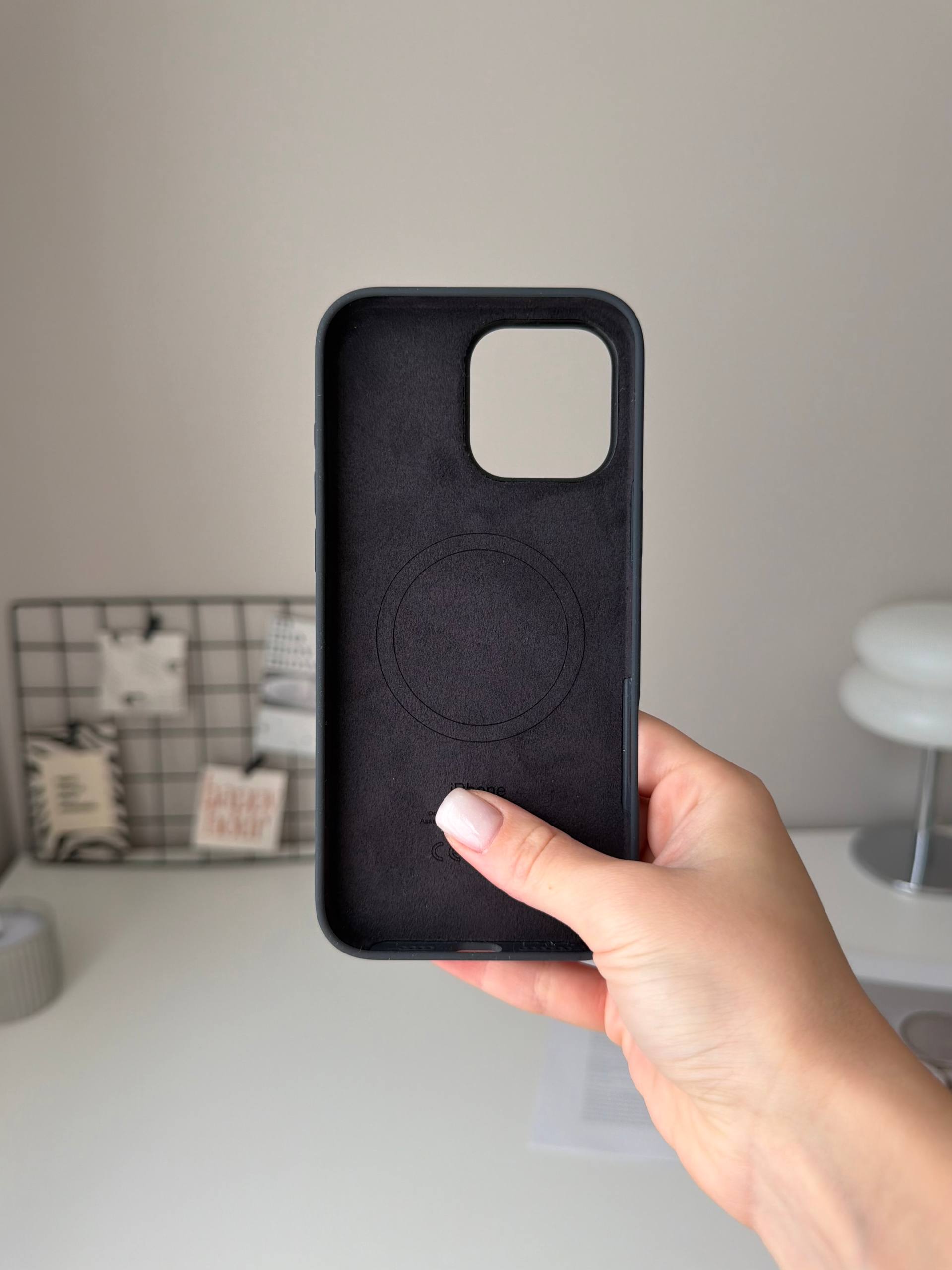 Чехол Silicone case с Magsafe на iPhone 16 Pro Max Black (01)