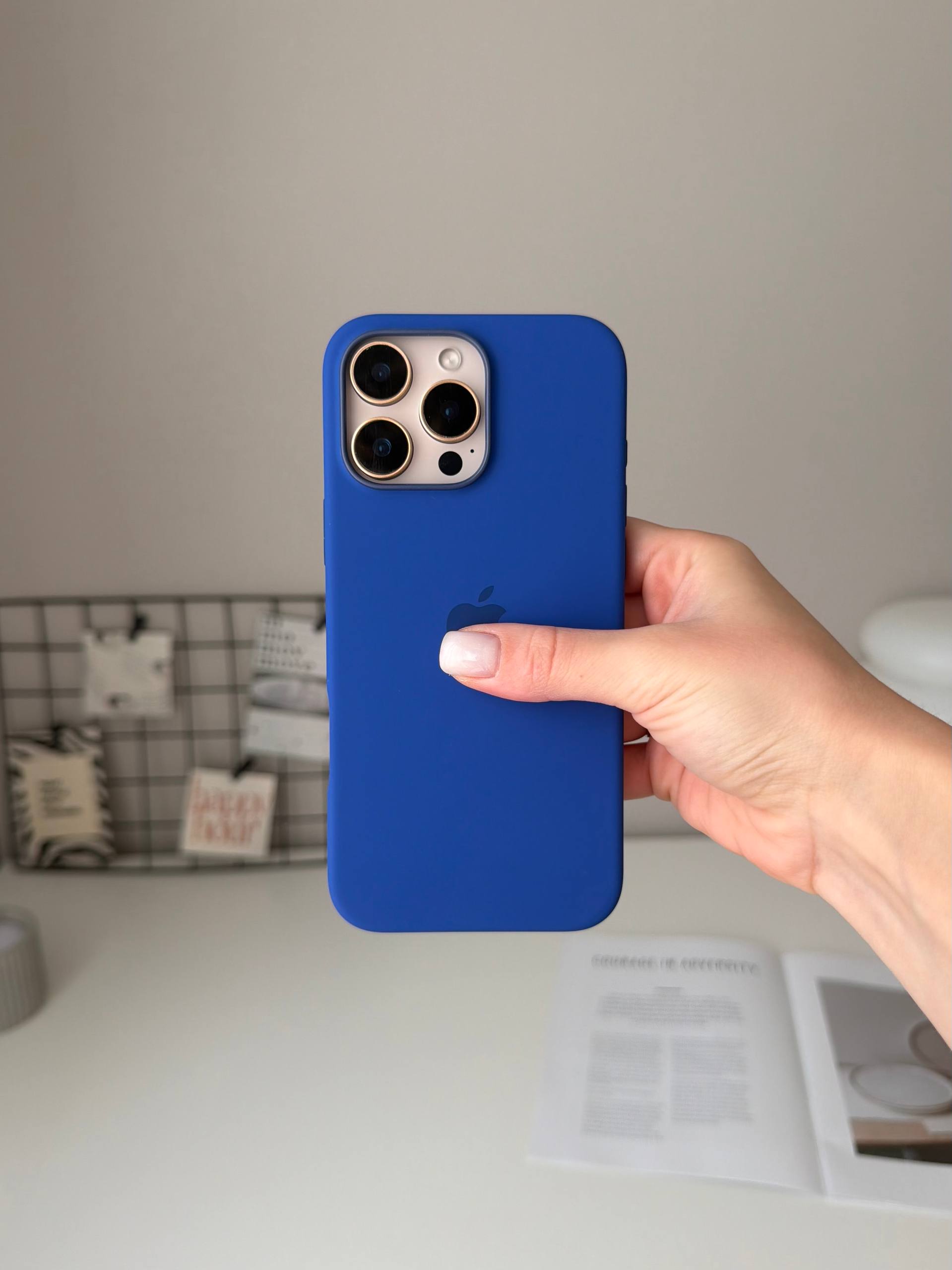 Чехол Silicone case с Magsafe на iPhone 16 Pro Max Ultramarine (06)