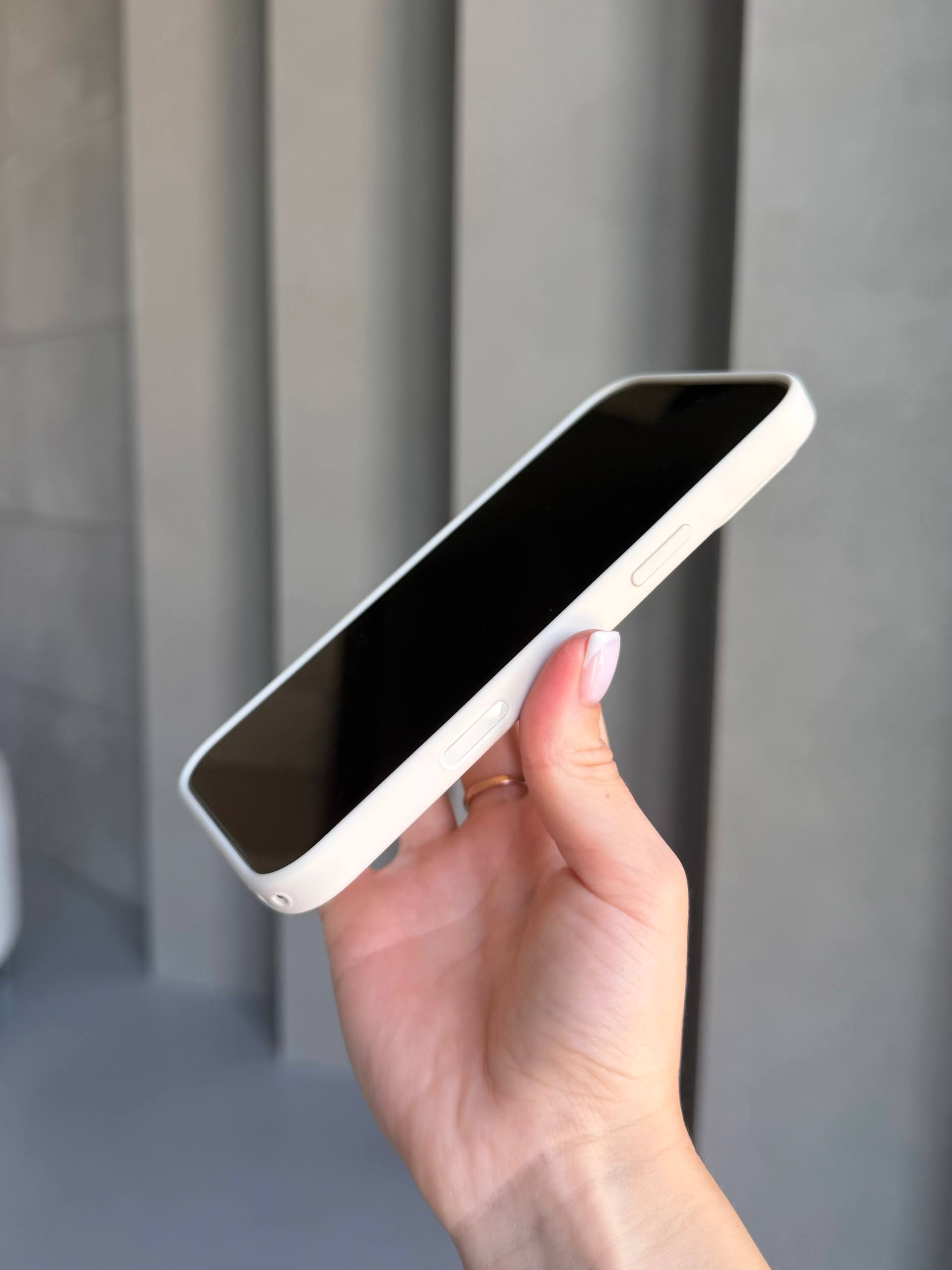 Чехол Silicone case с Magsafe на iPhone 17 Pro Max Vanilla (09)