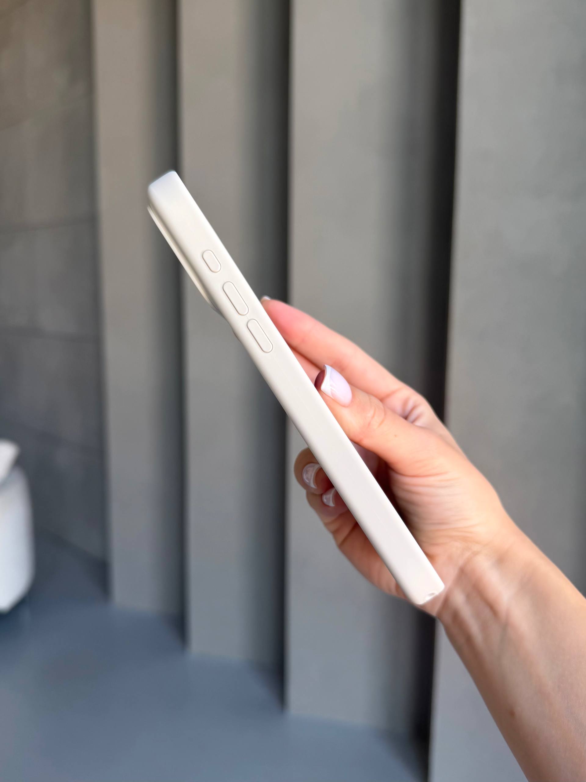 Чехол Silicone case с Magsafe на iPhone 17 Pro Max Vanilla (09)