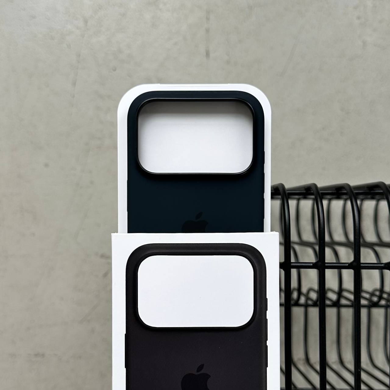 Чехол Silicone case с Magsafe на iPhone 17 Pro Black (01)