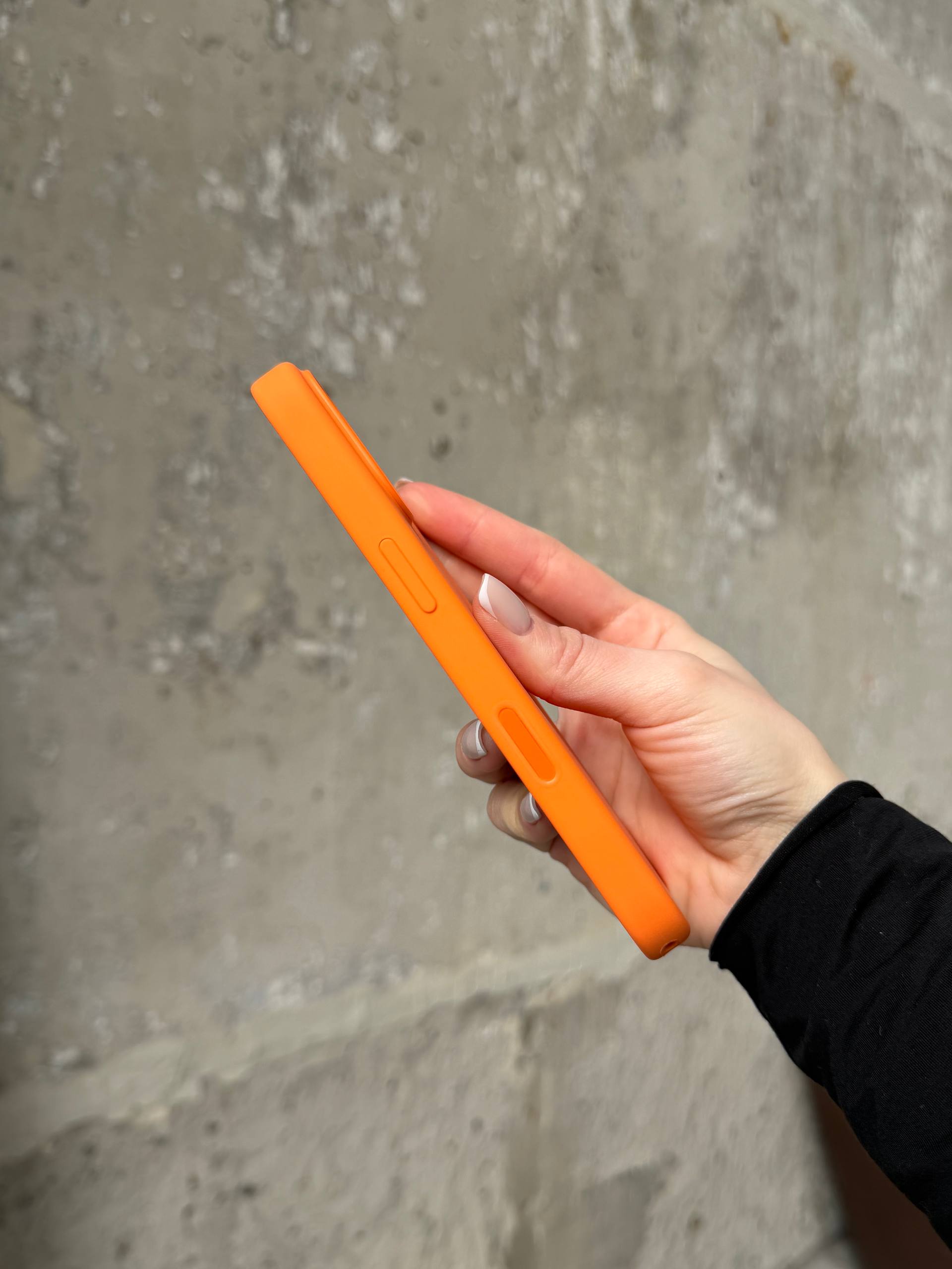 Чехол Silicone case с Magsafe на iPhone 17 Orange (08)