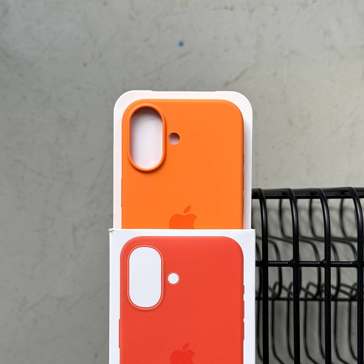 Чохол Silicone case з Magsafe на iPhone 17 Orange (08)